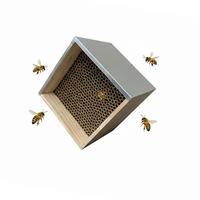 BIENENHOTEL - Hellbraun, Holz/Papier (31.5/31.5/20cm) - Relaxdays