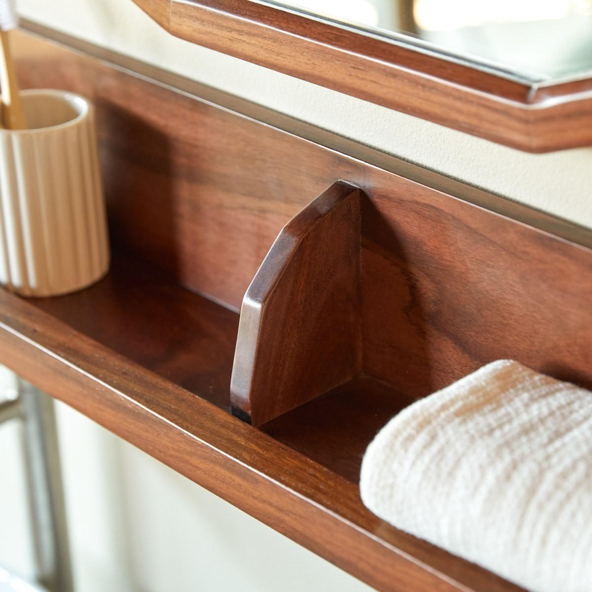 BADREGAL Jade Braun aus Palisander - Braun, Holz (140/14/13cm) - Tikamoon