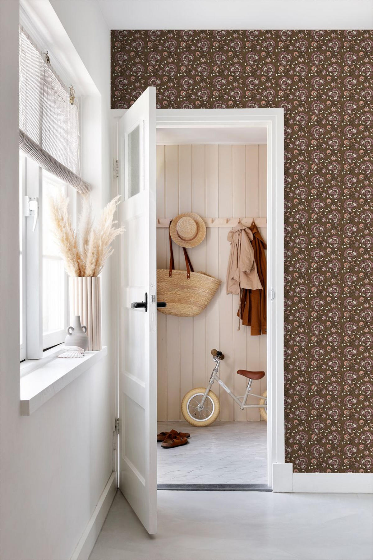TAPETE Blumenmuster 50 x 900 cm - Braun, Papier (50/900cm) - ESTAhome