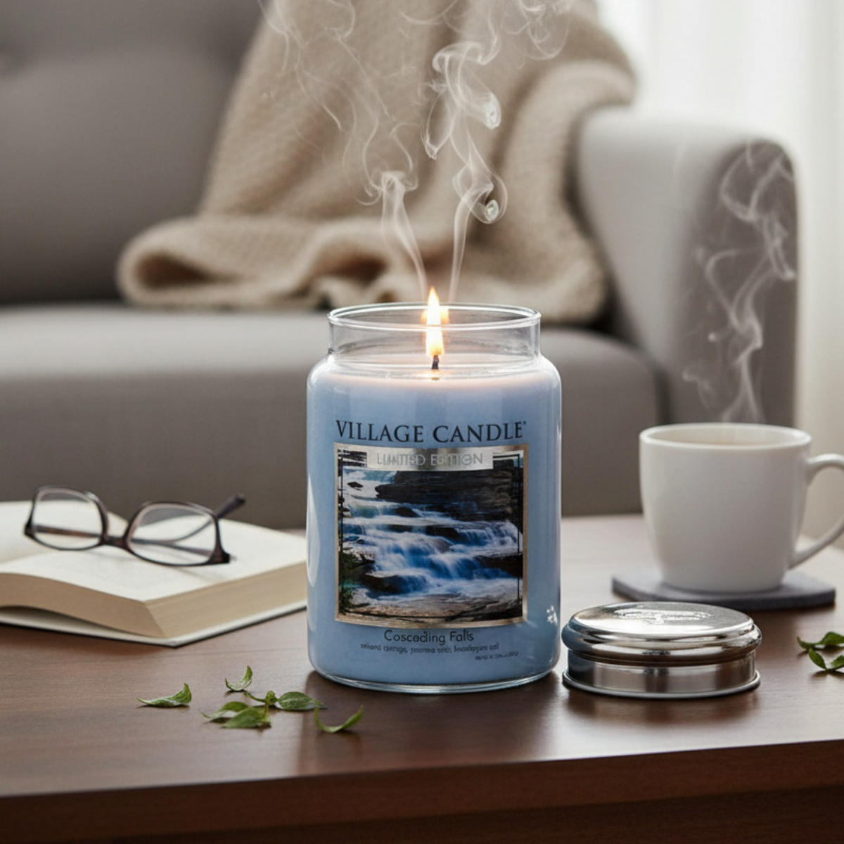 DUFTKERZE Cascading Falls Blau 602 g Glas - Blau, Glas (10/15cm) - Village Candle