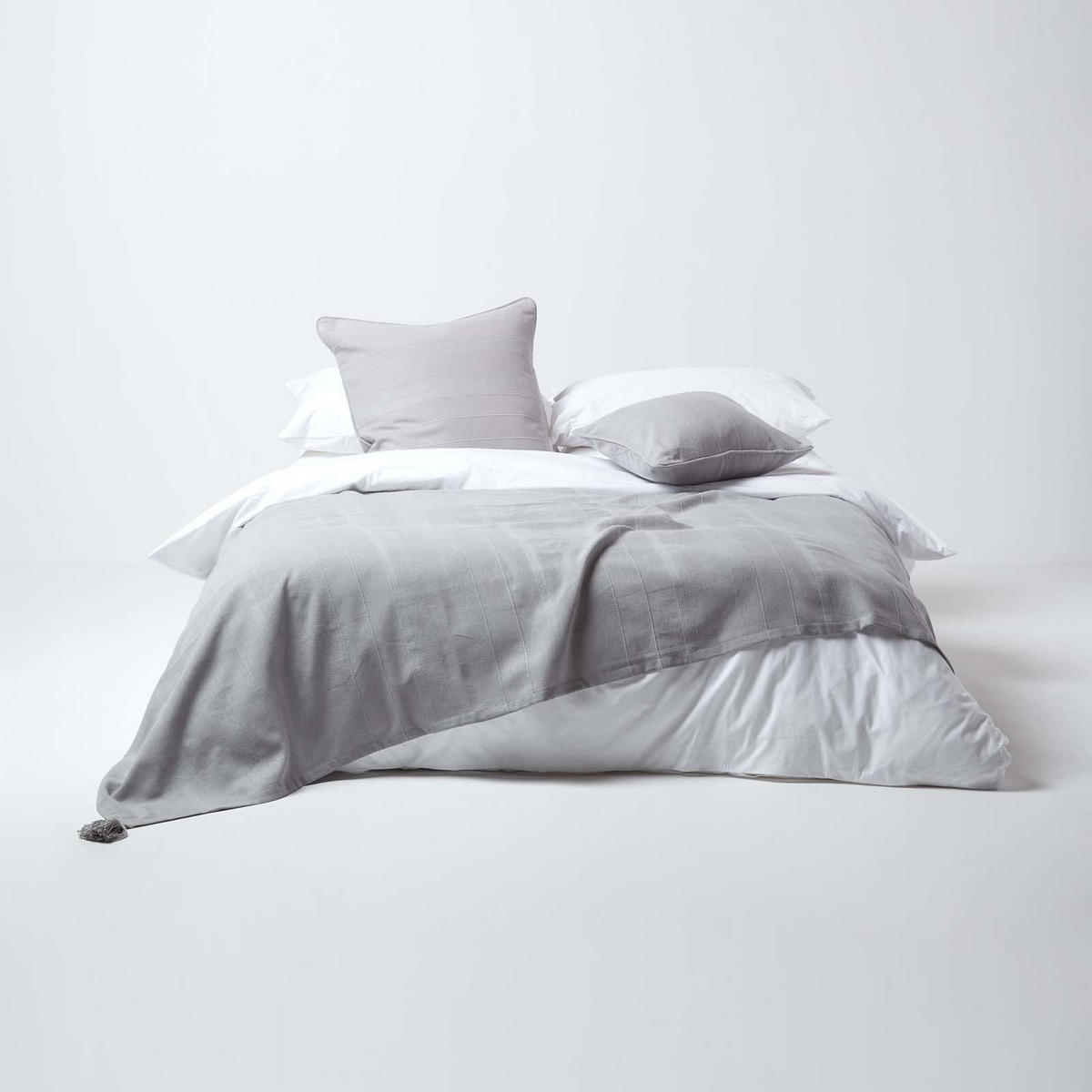 WOHNDECKE Rajput 150/200 cm, 100% Baumwolle - Hellgrau, Textil (150/200cm) - Homescapes