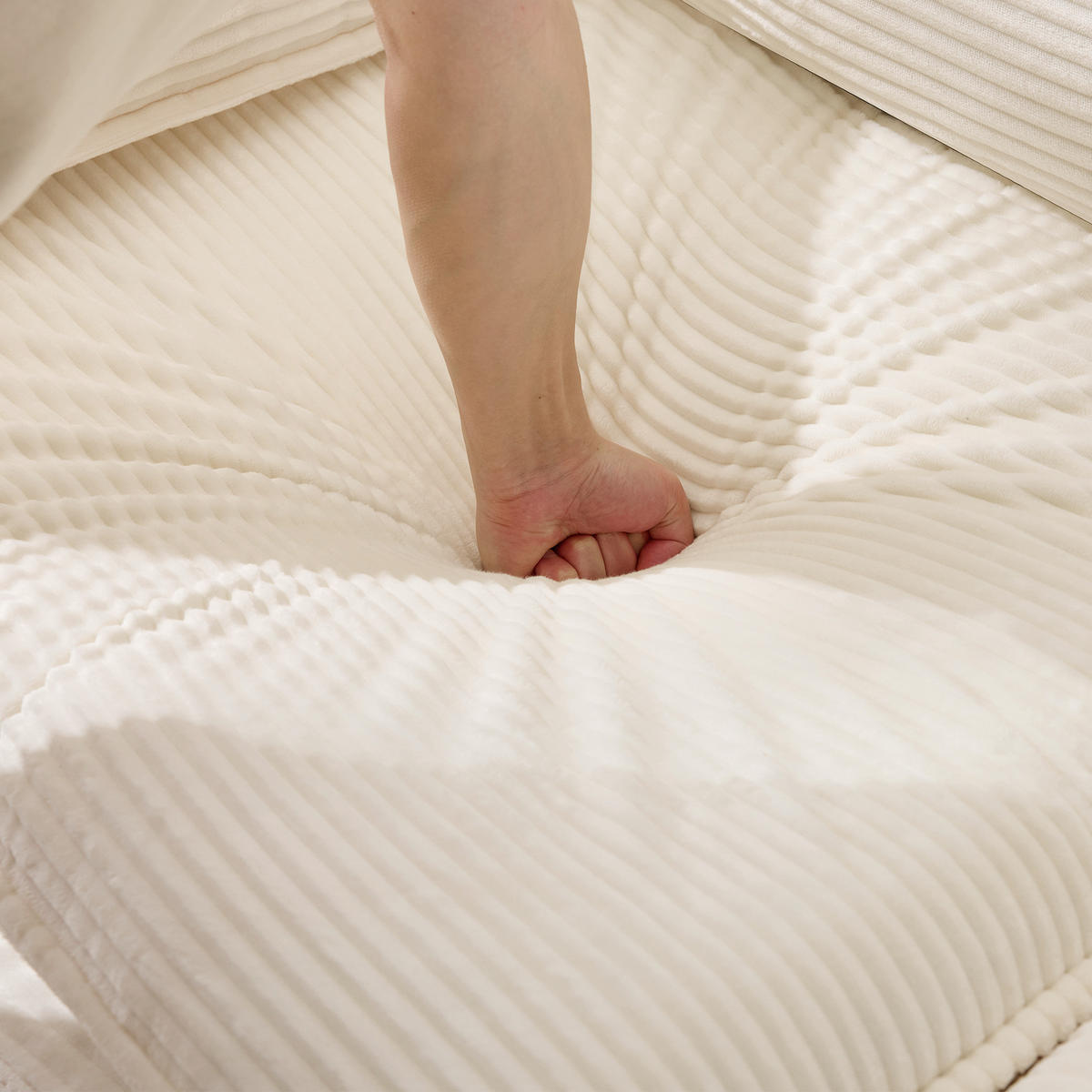 SOFA 2-Sitzer Kord Weiß Holzgestell - Weiß, Holzwerkstoff (167.5/85/75cm) - Meubliv