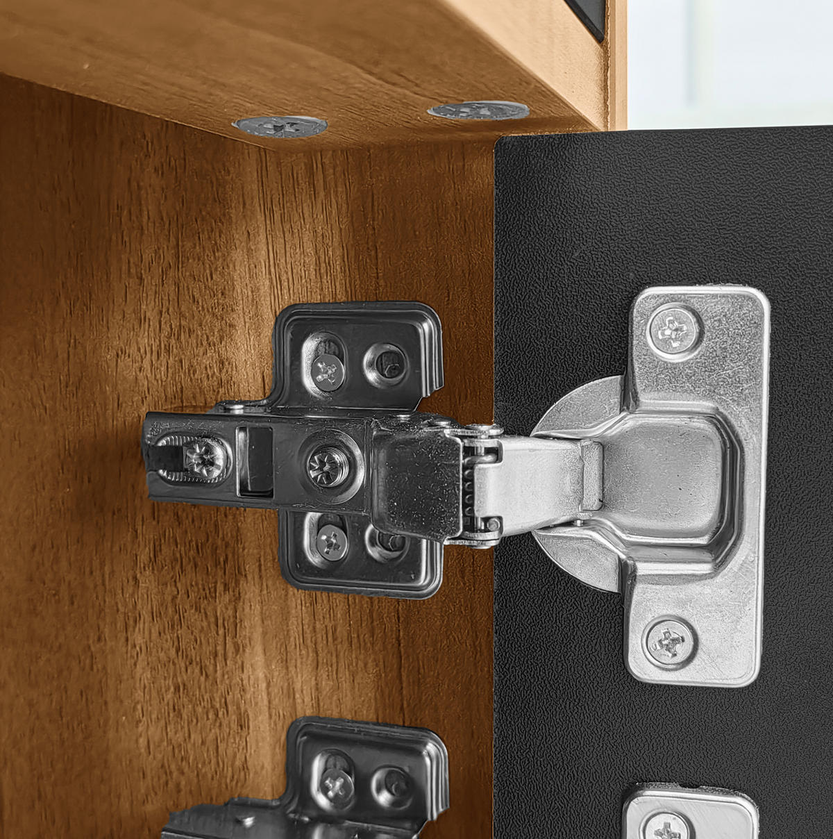 TV-SCHRANK 170/38/47 cm schwarz Spanplatte mit 4 Türen mit Streifendesign - Schwarz, Holzwerkstoff (170/47/38cm) - OKWISH