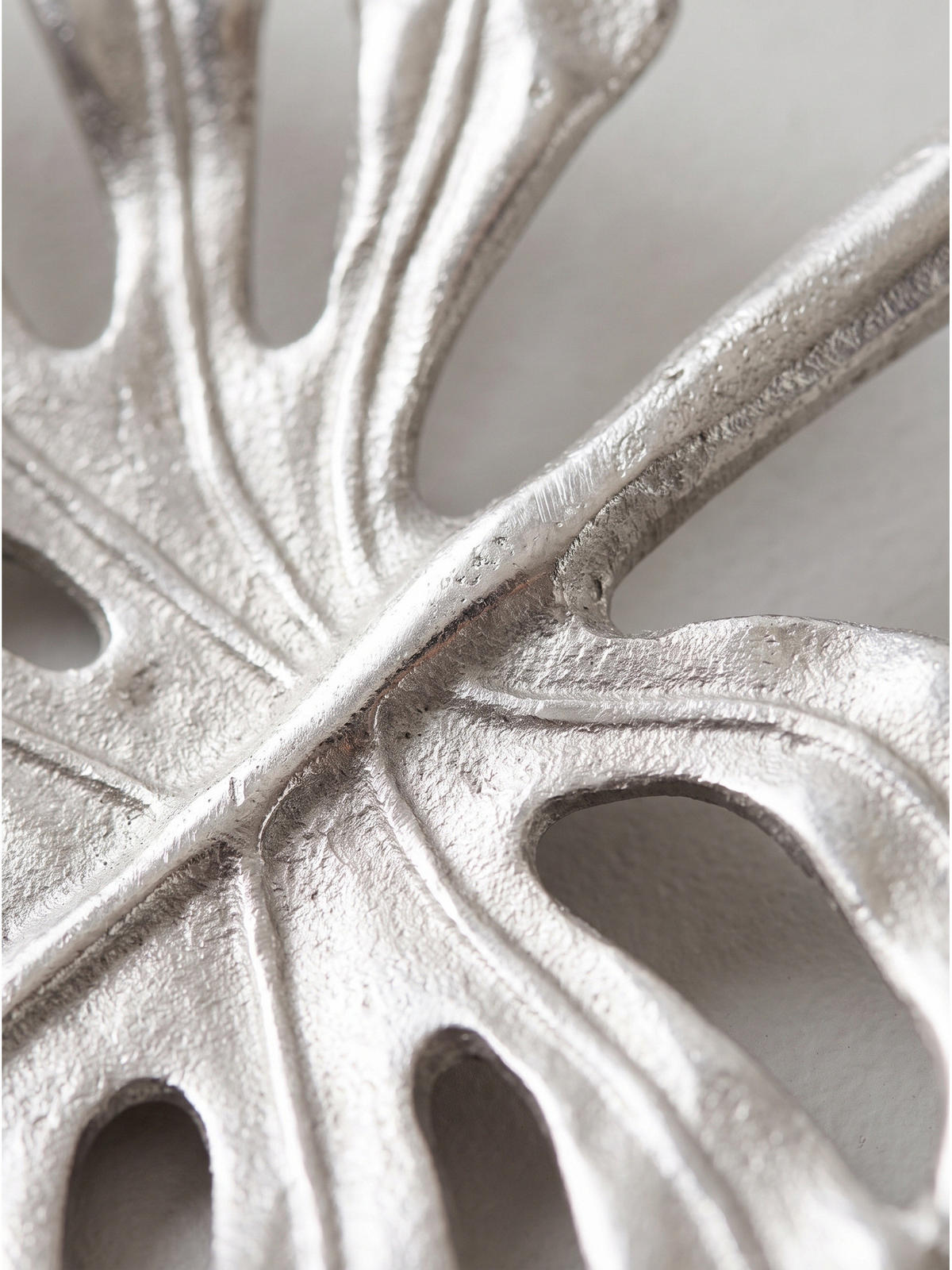 DEKOSCHALE MILNA, Aluminium, handgefertigt, Silber, 36 x 29 x 4 cm - Silberfarben, Metall (4cm) - KADIMA DESIGN