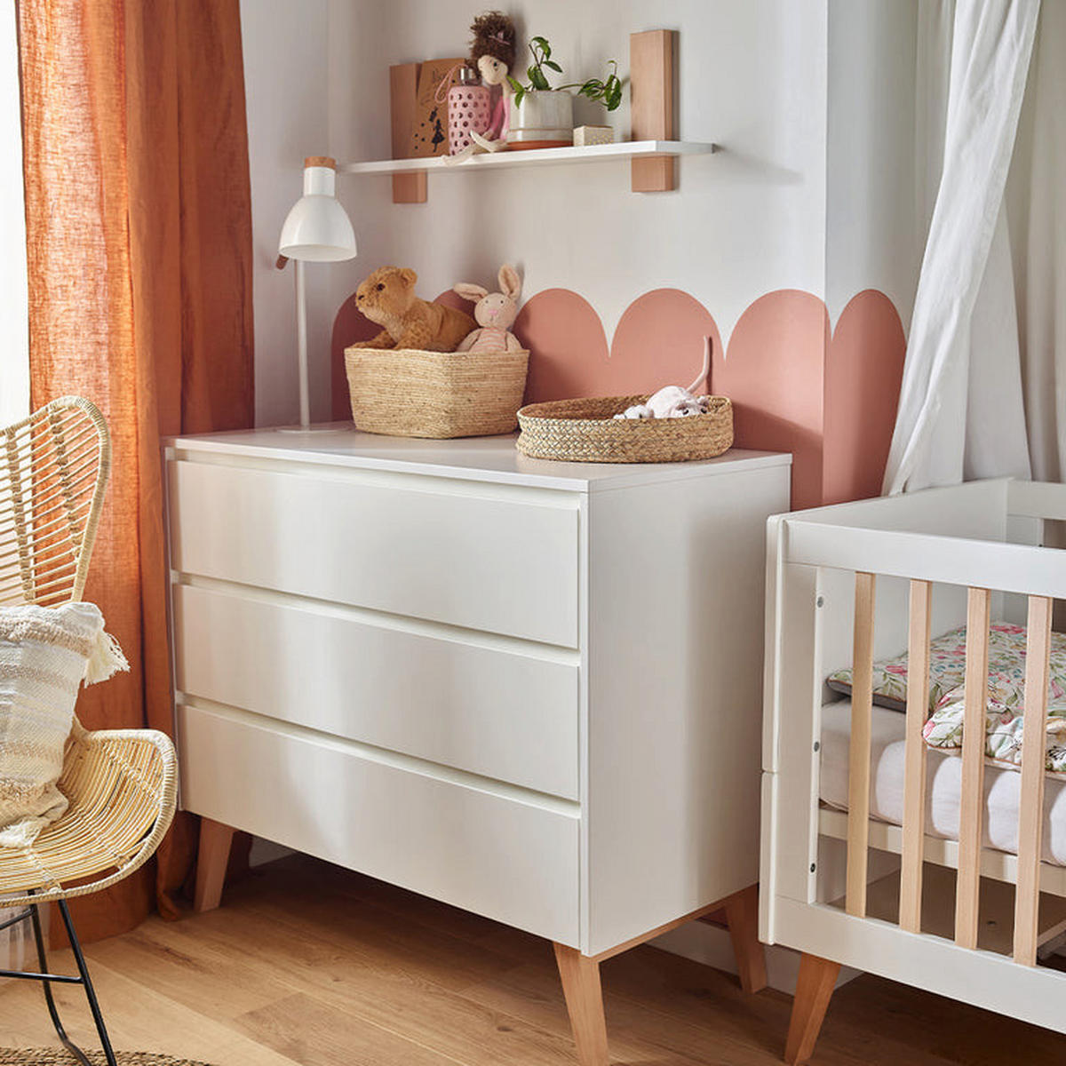 DETSKÁ KOMODA Biela a drevo - biela, kompozitné drevo (100/92/52cm) - Petits-meubles