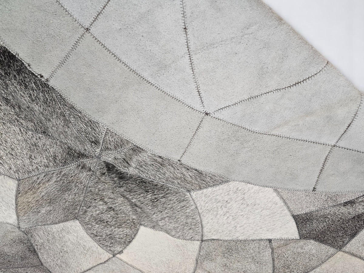 TEPPICH Patchwork Rund Kuhfell Geometrisch 140/140 cm - Dunkelgrau/Hellgrau, Fell (140/140cm) - Provellus