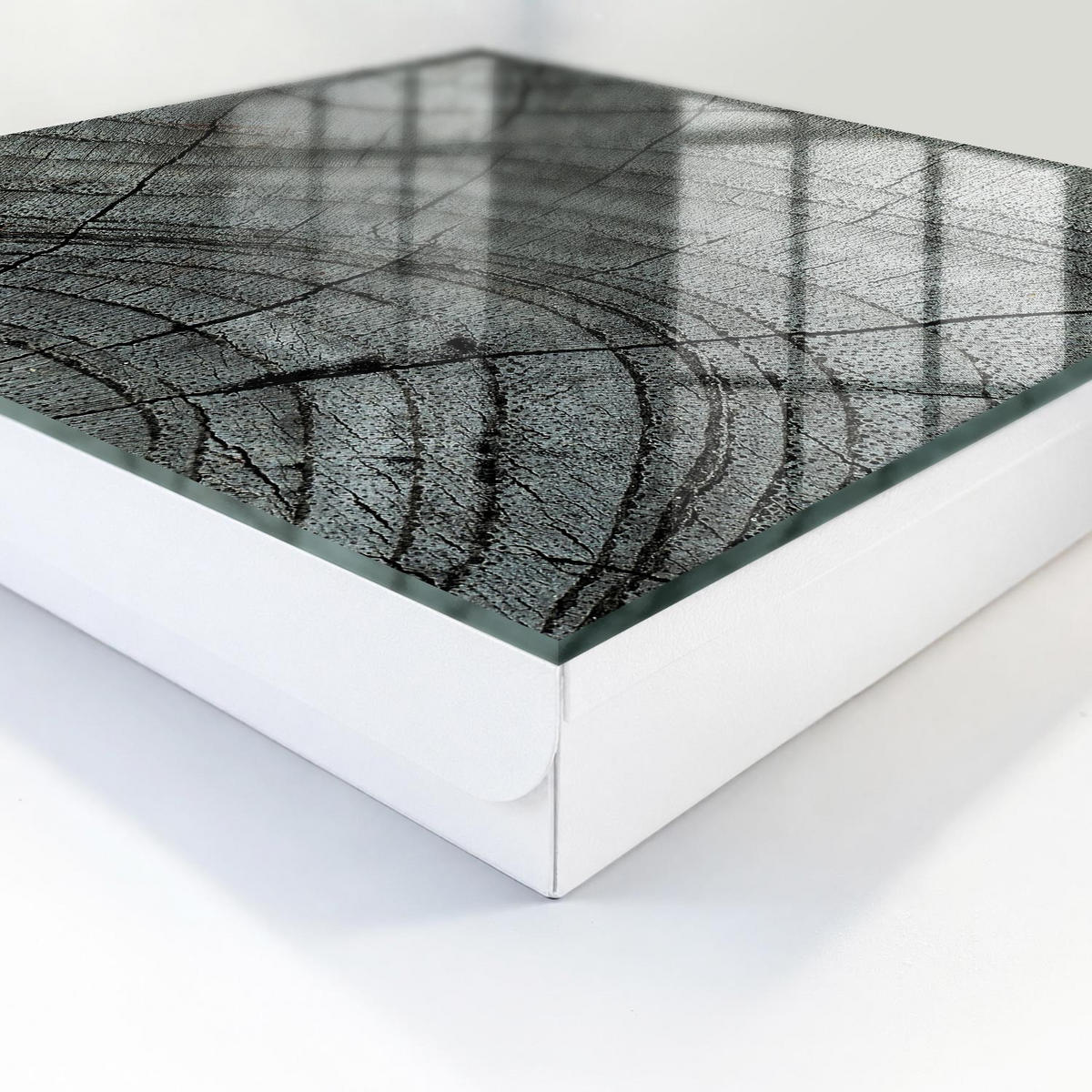 SCHLÜSSELBOX Weiß 30x30 cm – Türöffnung nach rechts - Baumringe - Grau, Metall (30/30/5cm) - TULUP