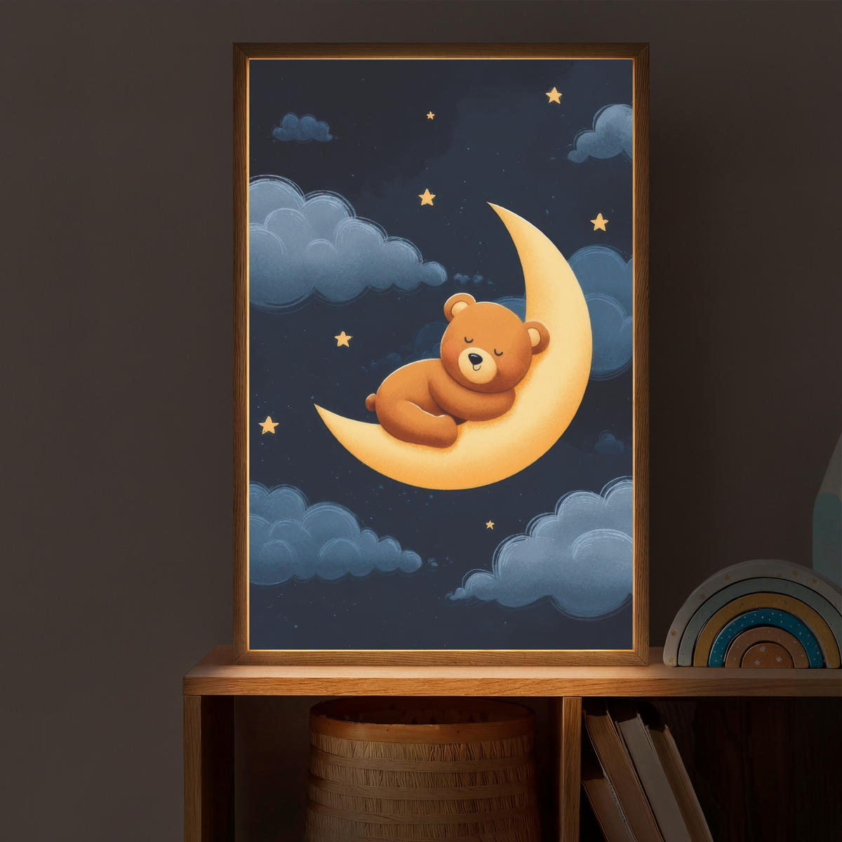 DOBÍJECÍ NOČNÍ LAMPIČKA Medvídek - Měsíc - Mraky - Hvězdy 40x60 cm - tmavě modrá, kompozitní dřevo (8/40/60cm) - OnlyWow
