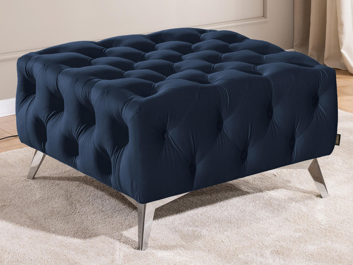 HOCKER Chesterfield Whitby Marineblau Samt mit silbernen Füßen - Blau/Silberfarben, Holz/Textil (80/45/80cm) - S-Style Möbel