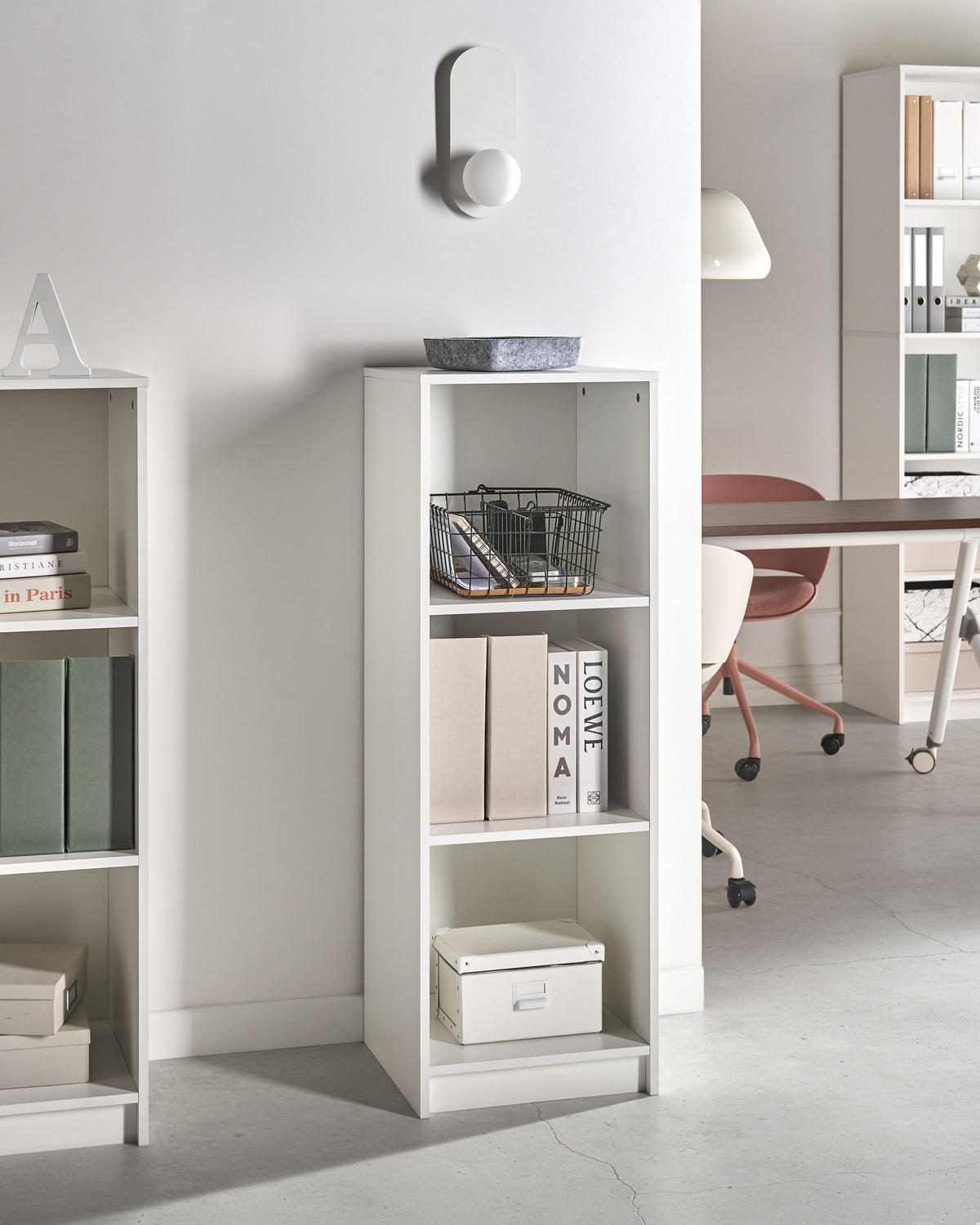 BÜCHERREGAL mit 3 Ebenen 117 cm Weiß Zehna - Weiß, Holzwerkstoff (40/117/40cm) - Beliani