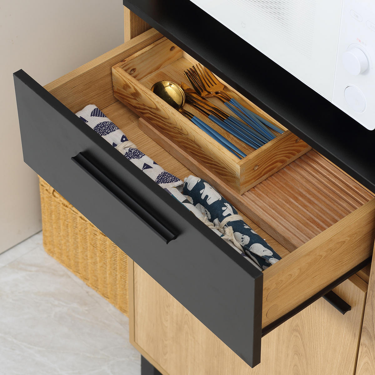 BUFFET DE-11033 3 Türen Schwarz/Naturholz - Naturfarben, Holzwerkstoff (40/180/90cm) - ComfortXL
