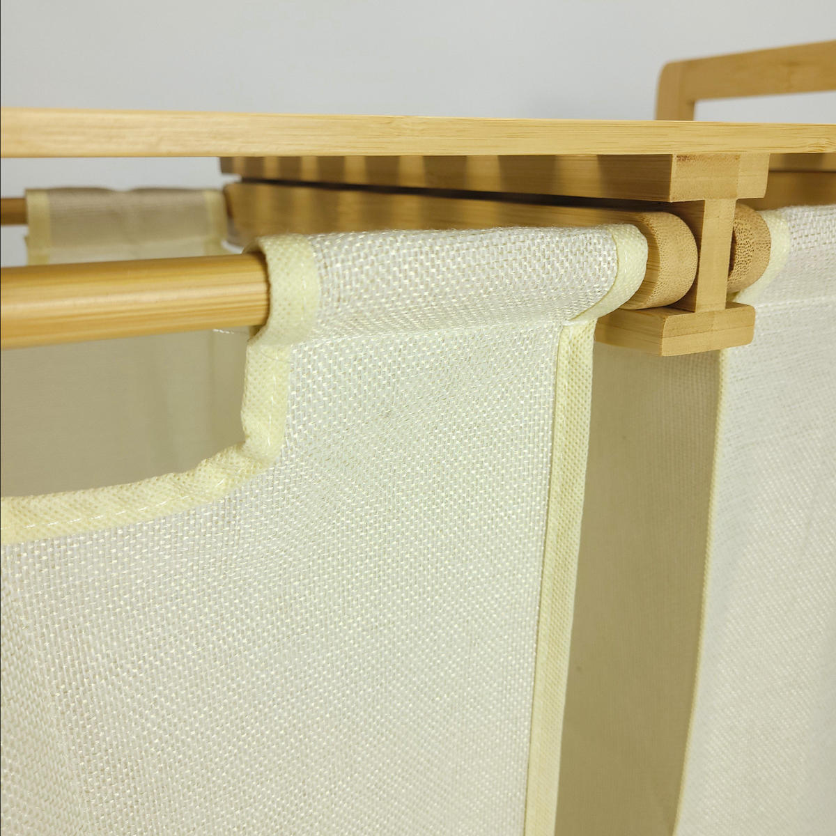 WÄSCHEKORB Bambus Textil Beige Naturfarben 2 Kammern 70x35x68 cm - Beige/Naturfarben, Holz/Textil (70/68/36.5cm) - Begryf