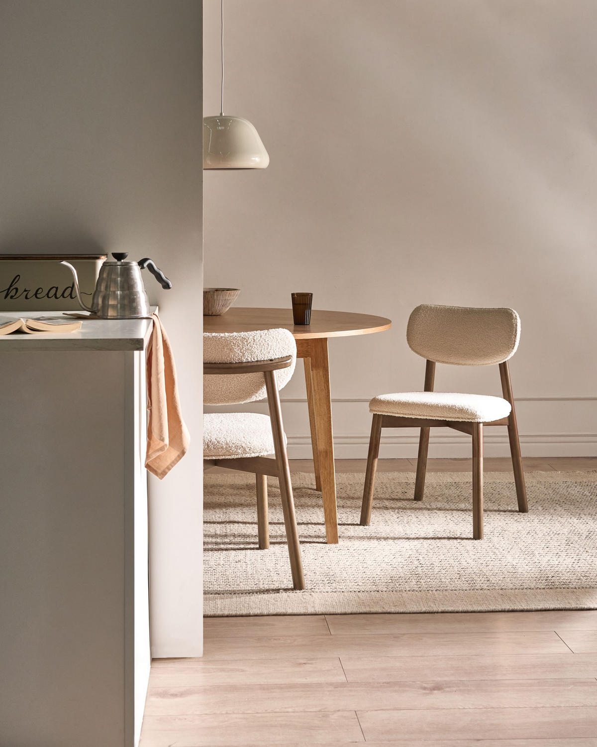 ESSZIMMERSTUHL 2er-Set Bouclé Braun/Hellbeige Mills - Beige, Textil (50/80/58cm) - Beliani