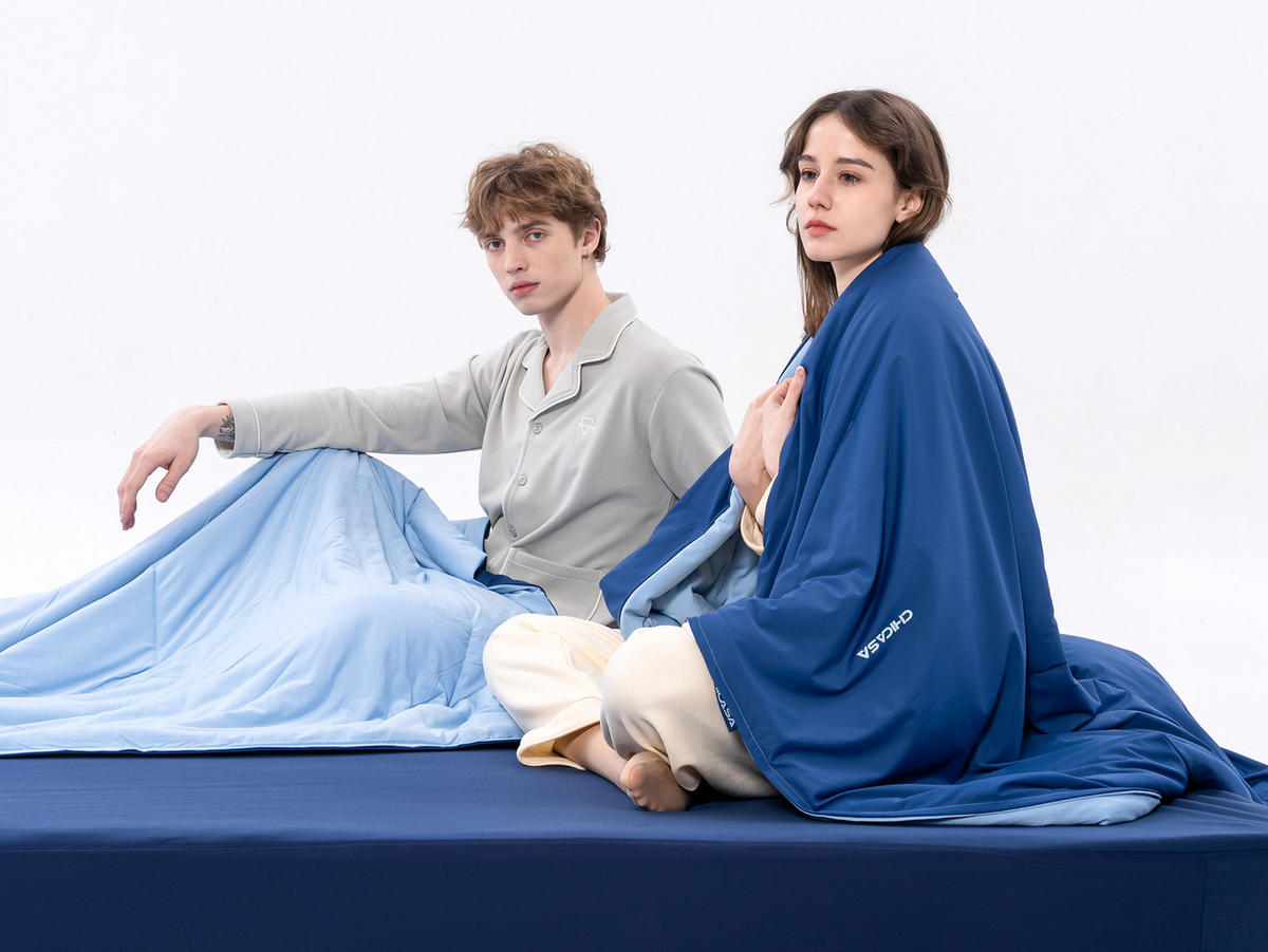 SOMMER-SCHLAFDECKE Blau 135×200 cm Doppelseitig Atmungsaktiv für erfrischenden Schlaf - Blau, Textil (135/200cm) - CHICASA