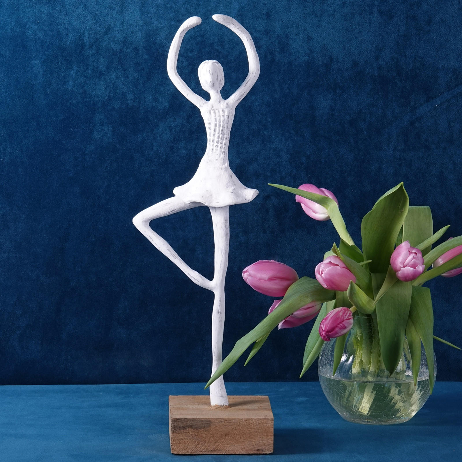SKULPTUR BALLERINA II Mangoholz weiß-natur - Weiß, Holz (12/38/9cm) - CREEDWOOD