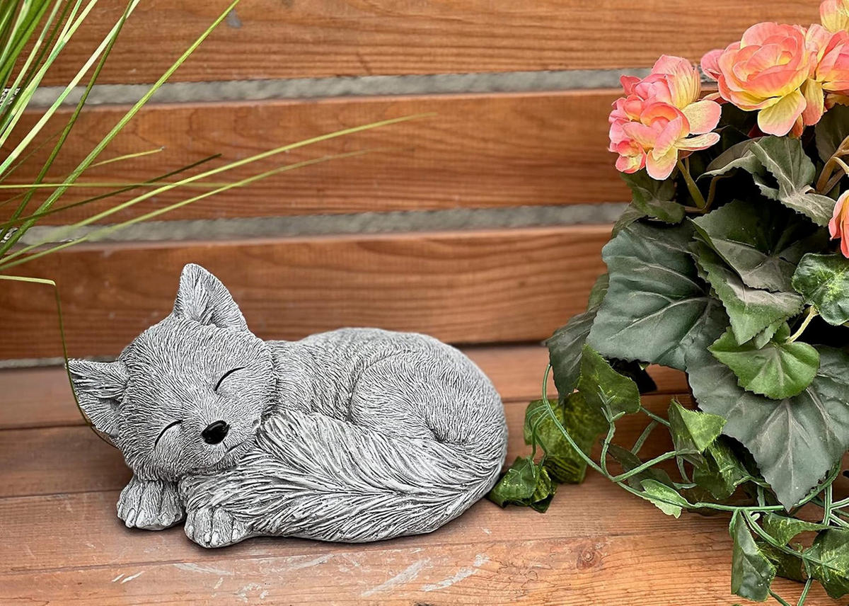 STEINFIGUR Fuchs Welpe Reini schlafend frostfest Steinguss massiv - Grau, Stein (20/11/12cm) - stoneandstyle