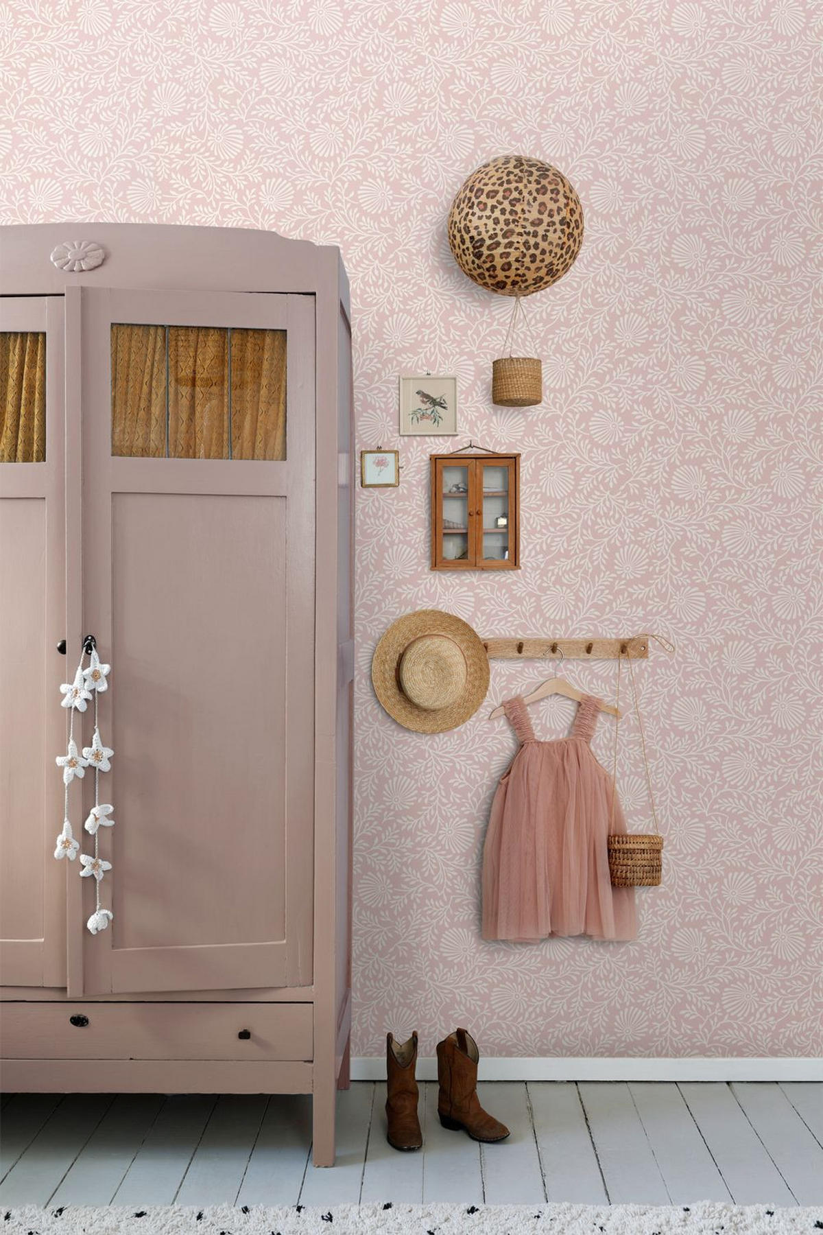 TAPETE Blumenmuster 50 x 900 cm - Pink, Papier (50/900cm) - ESTAhome