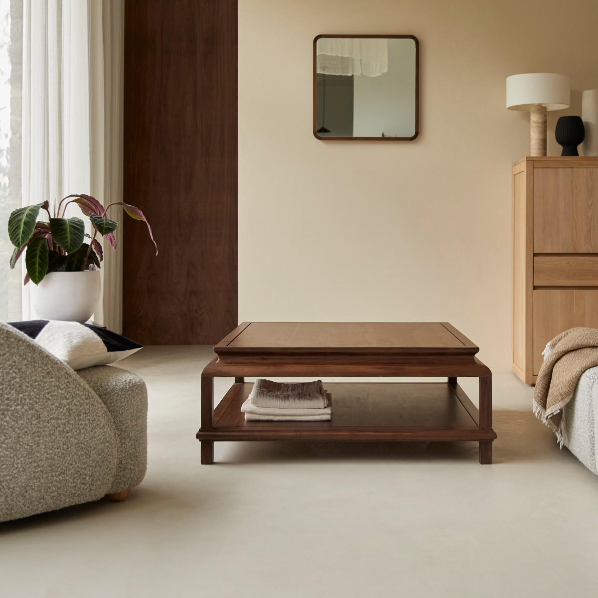 COUCHTISCH Achille Dunkelbraun aus Akazie - Dunkelbraun, Holz (103/103/40cm) - Tikamoon