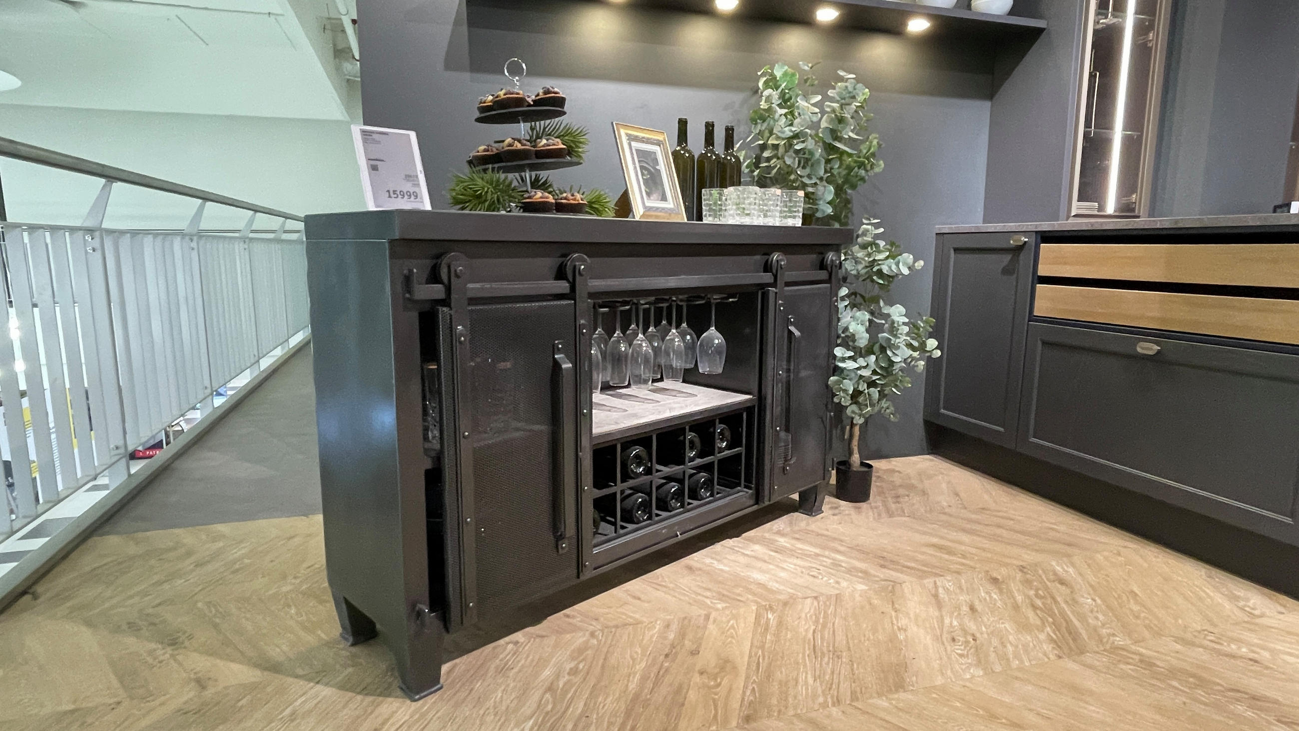 BAROVÁ SKŘÍŇKA ARUNI