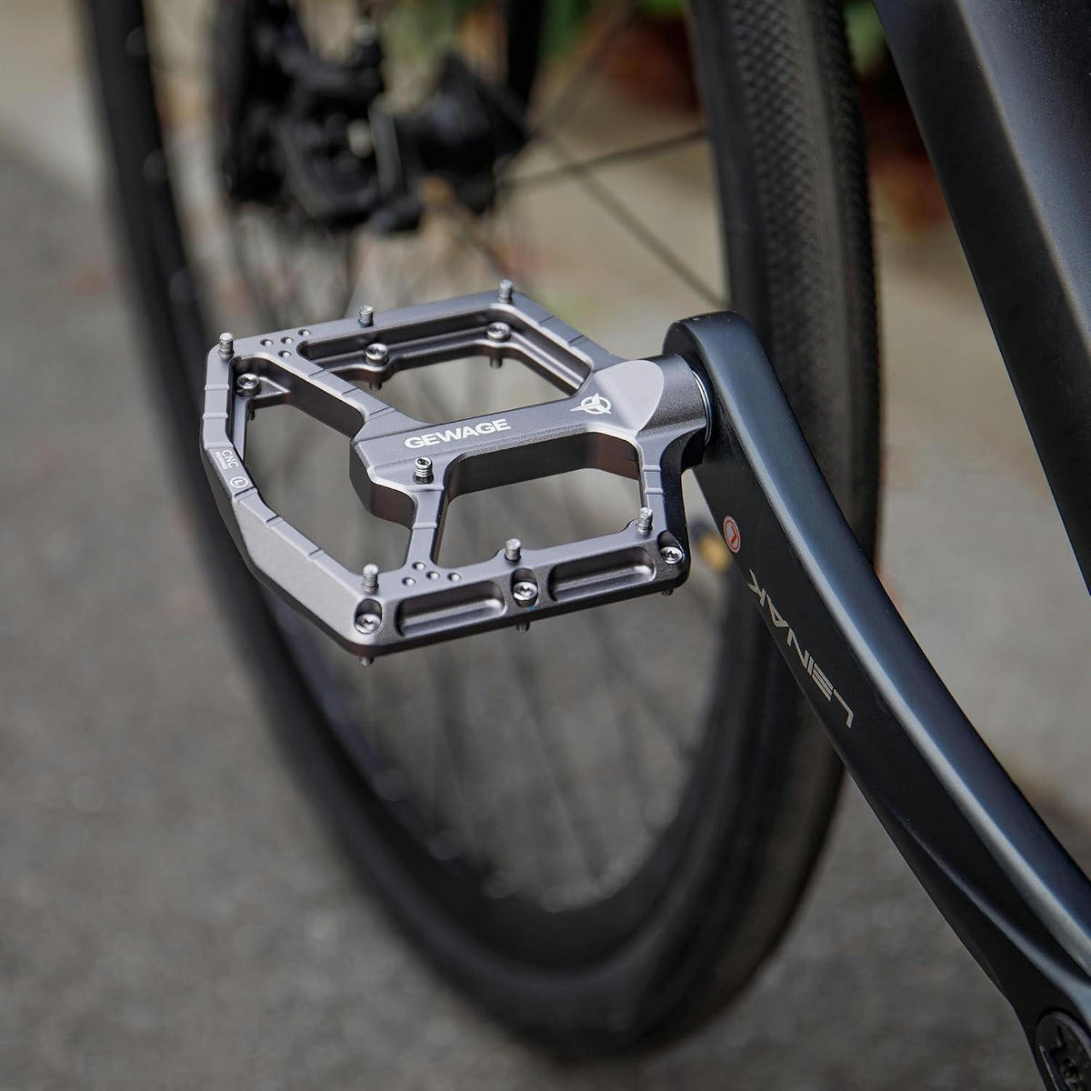 FAHRRADPEDALE CNC Aluminium 3-fach-Lagersystem 9/16″ Chromoly - Grau, Metall (10.4/1.5/11cm)