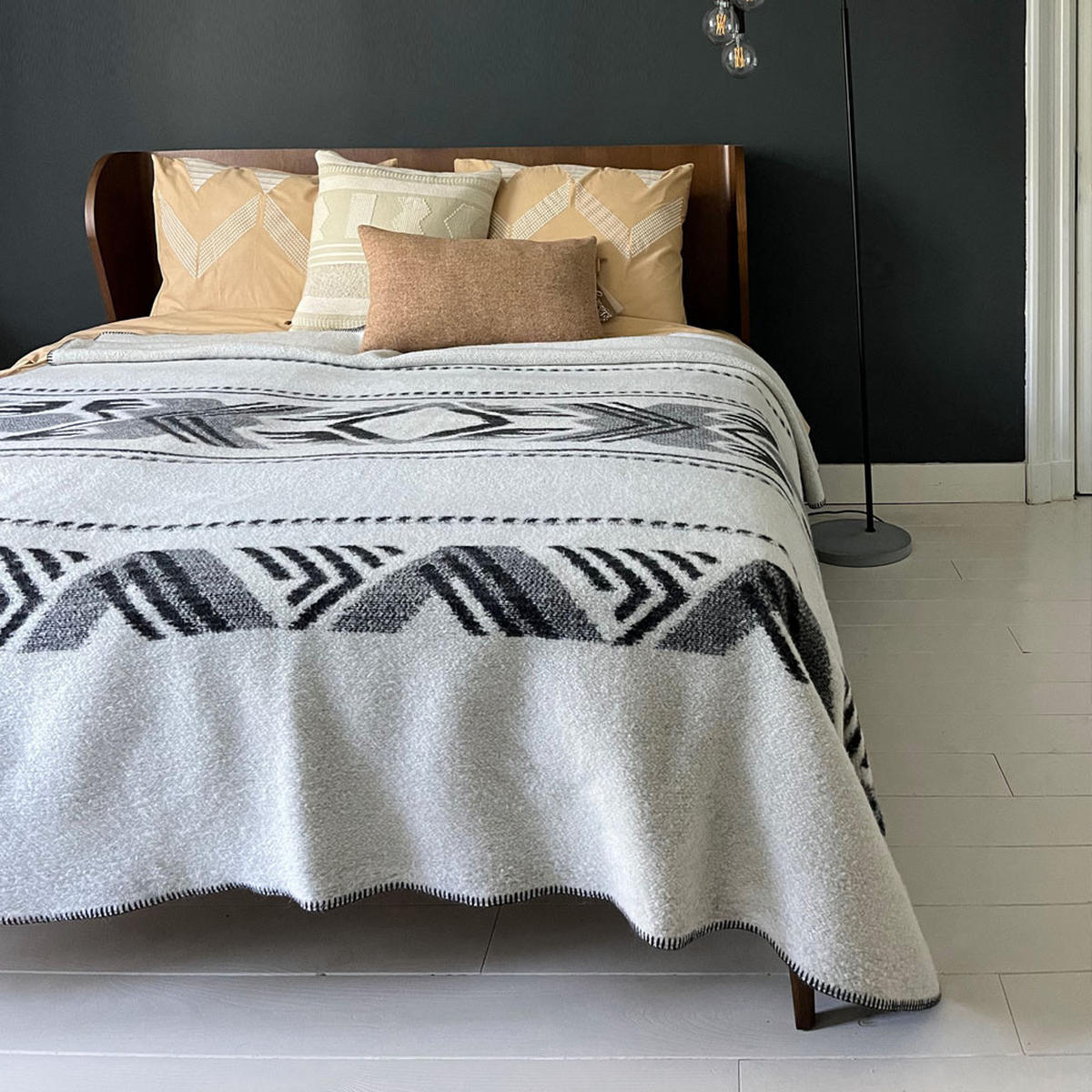 WOLLDECKE Mochica Schwarz reversibel 200x220 Merino Wolle - Schwarz, Textil (200/220cm) - Malagoon