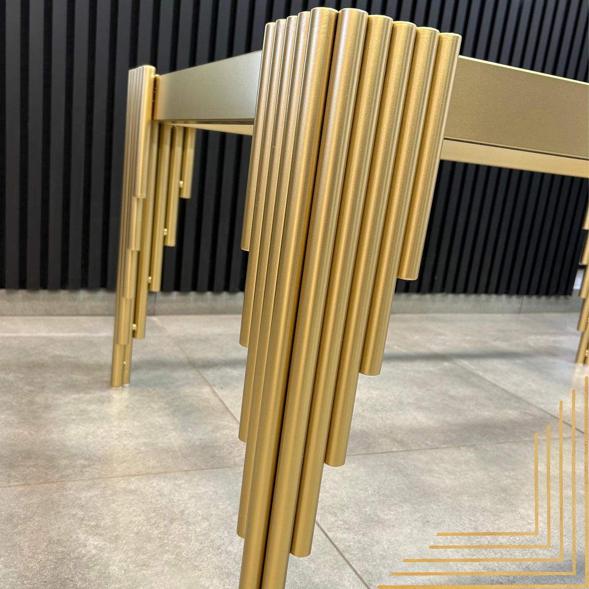 DESIGNER-COUCHTISCH – Rechteckiger mit goldfarbenem Edelstahlgestell und gehärteter Glasplatte - Goldfarben, Metall (120/60/40cm) - Fortisline
