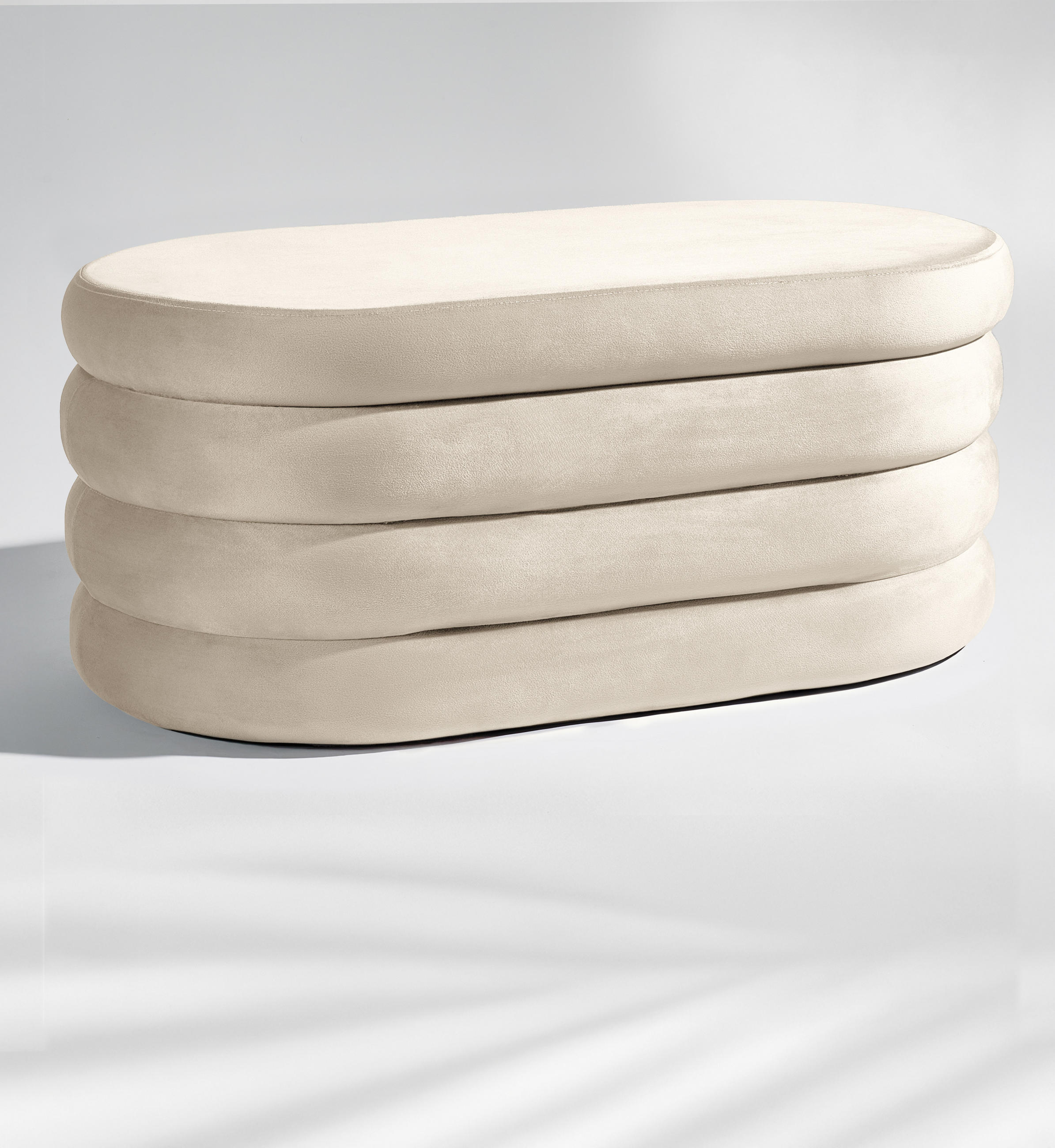 XL Sitzbank mit Stauraum Oval – Samt Truhenbank Creme - Beige, Textil (45/42.5/110cm) - Blumtal