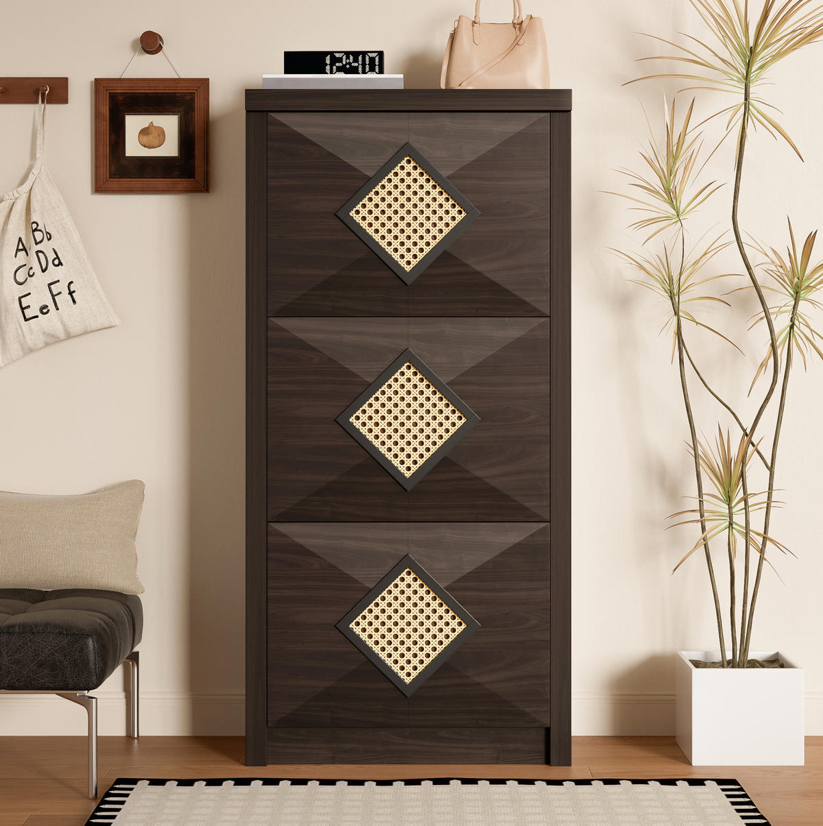 SCHUHSCHRANK 54/25/115 cm in Holzoptik mit 3 Klappfächern und Rattan-Dekor - Naturfarben, Holzwerkstoff (54/115/25cm) - Flora Grace