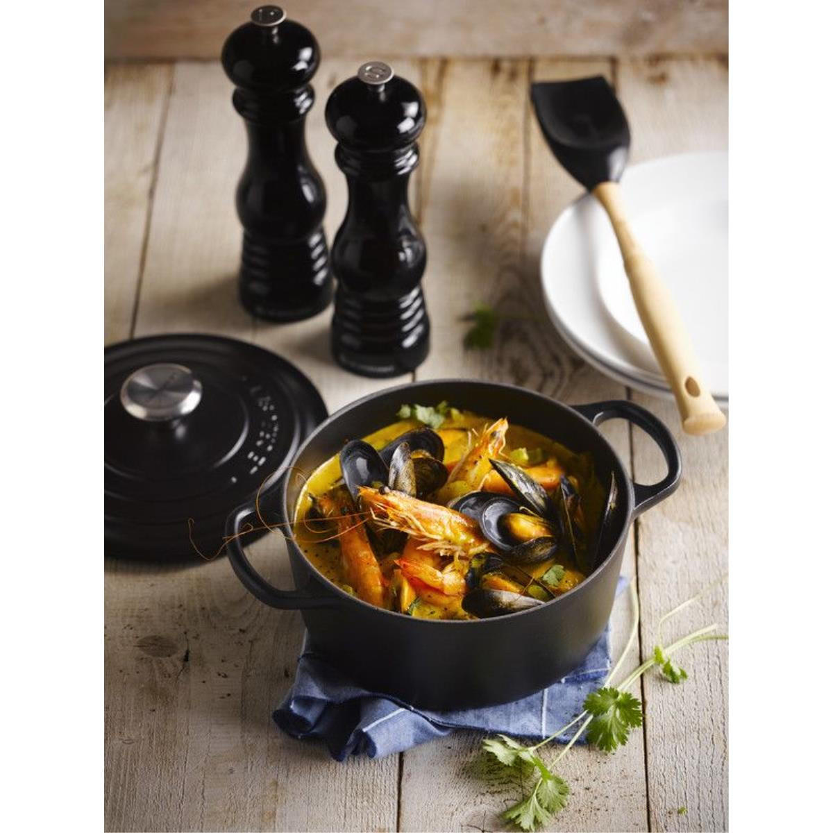 BRÄTER Signature Matte Schwarz 28 cm 6.7 Liter - Schwarz, Metall (28cm) - Le Creuset