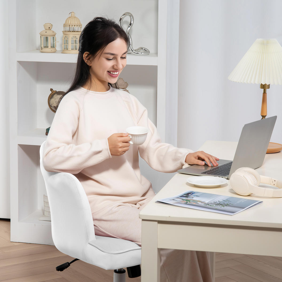 BÜROSTUHL Schreibtischstuhl mit Armlehne, Wippfunktion für Schlafzimmer, Weiß - Weiß, Kunststoff (62/88/66cm) - HOMCOM