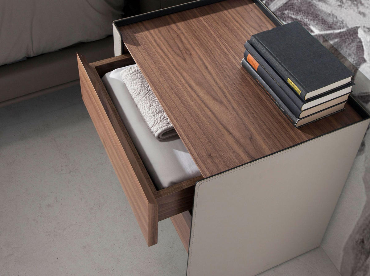 NACHTTISCH aus Öko-Leder, Nussbaum und schwarzem Stahl - Beige/Nussbaumfarben, Leder/Holzwerkstoff (50/51/38cm) - ANGEL CERDA