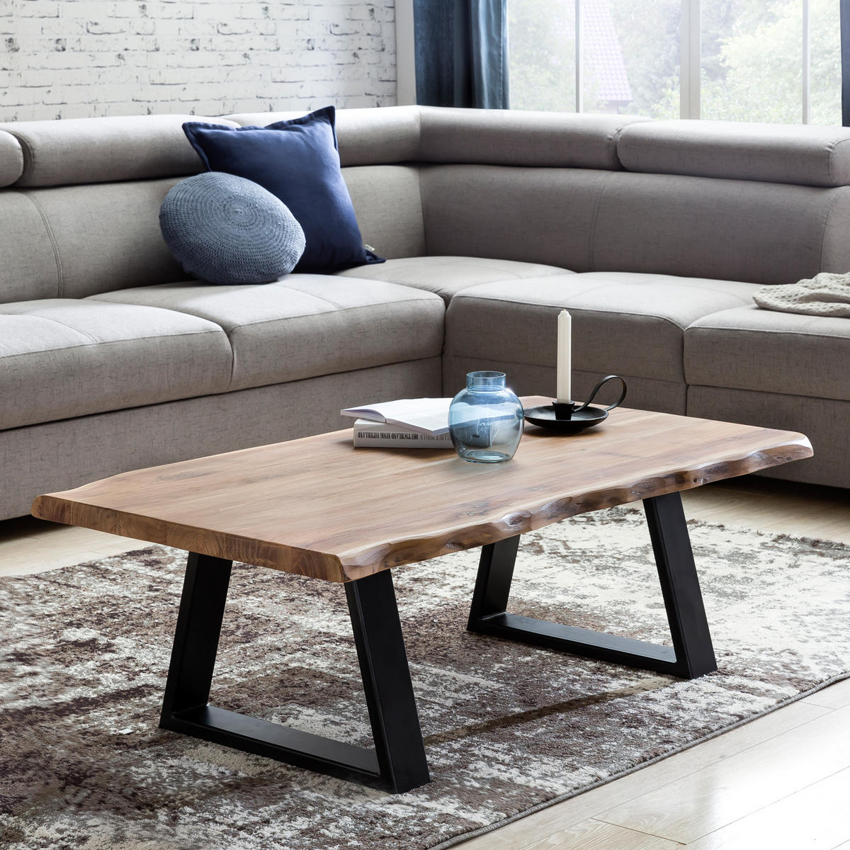 COUCHTISCH Akazie Massivholz Rechteckig Modern Handgefertigt Einzigartige Maserung - Beige/Schwarz, Holz/Metall (60/115/40cm) - KADIMA DESIGN