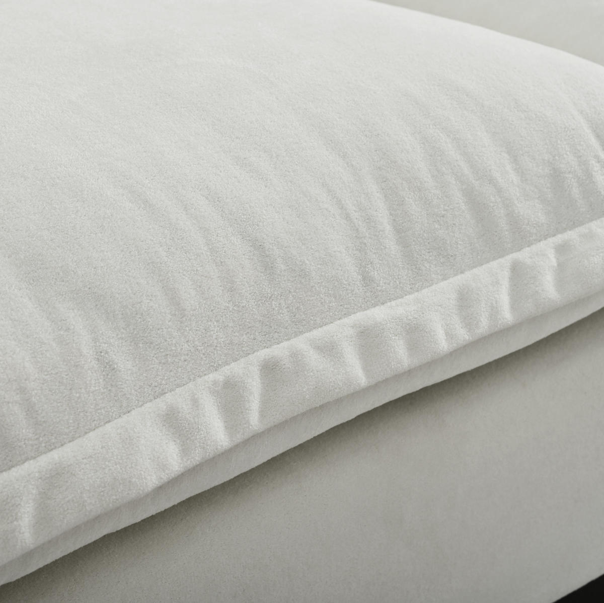 MODULÁRNÍ rohová pohovka z chenille 224x151x90 cm béžová s USB porty, úložným prostorem a otomanem - béžová, textil (155/90/224cm) - Modfu