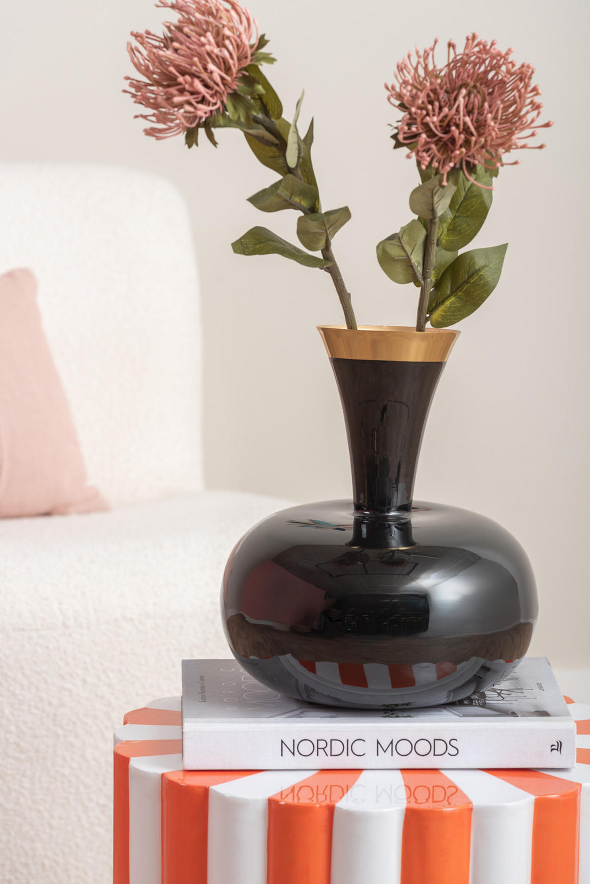 VASE Yara 25/25/29 cm - Schwarz, Metall (29cm) - Present Time