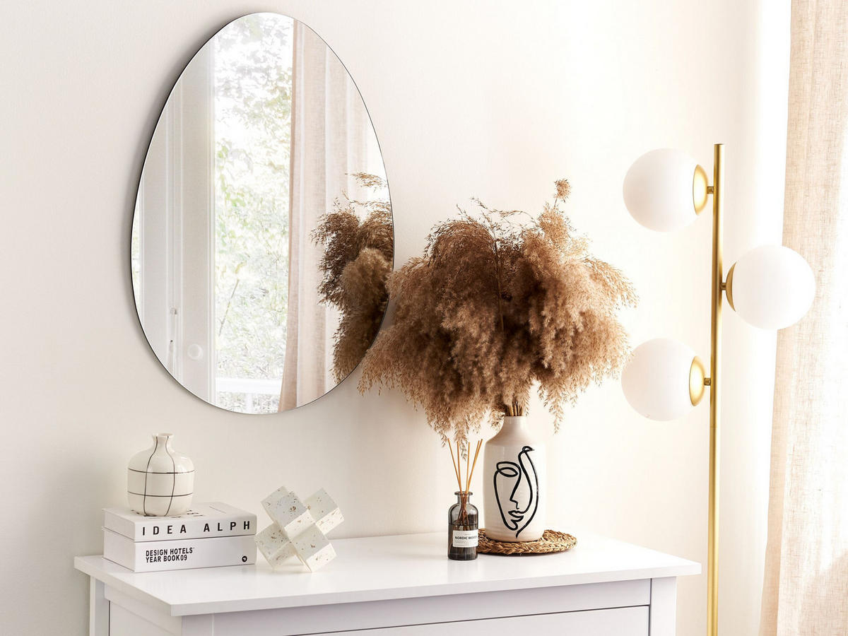 WANDSPIEGEL silber oval 50/70 cm Montresor - Silberfarben, Glas (50/70/1cm) - Beliani