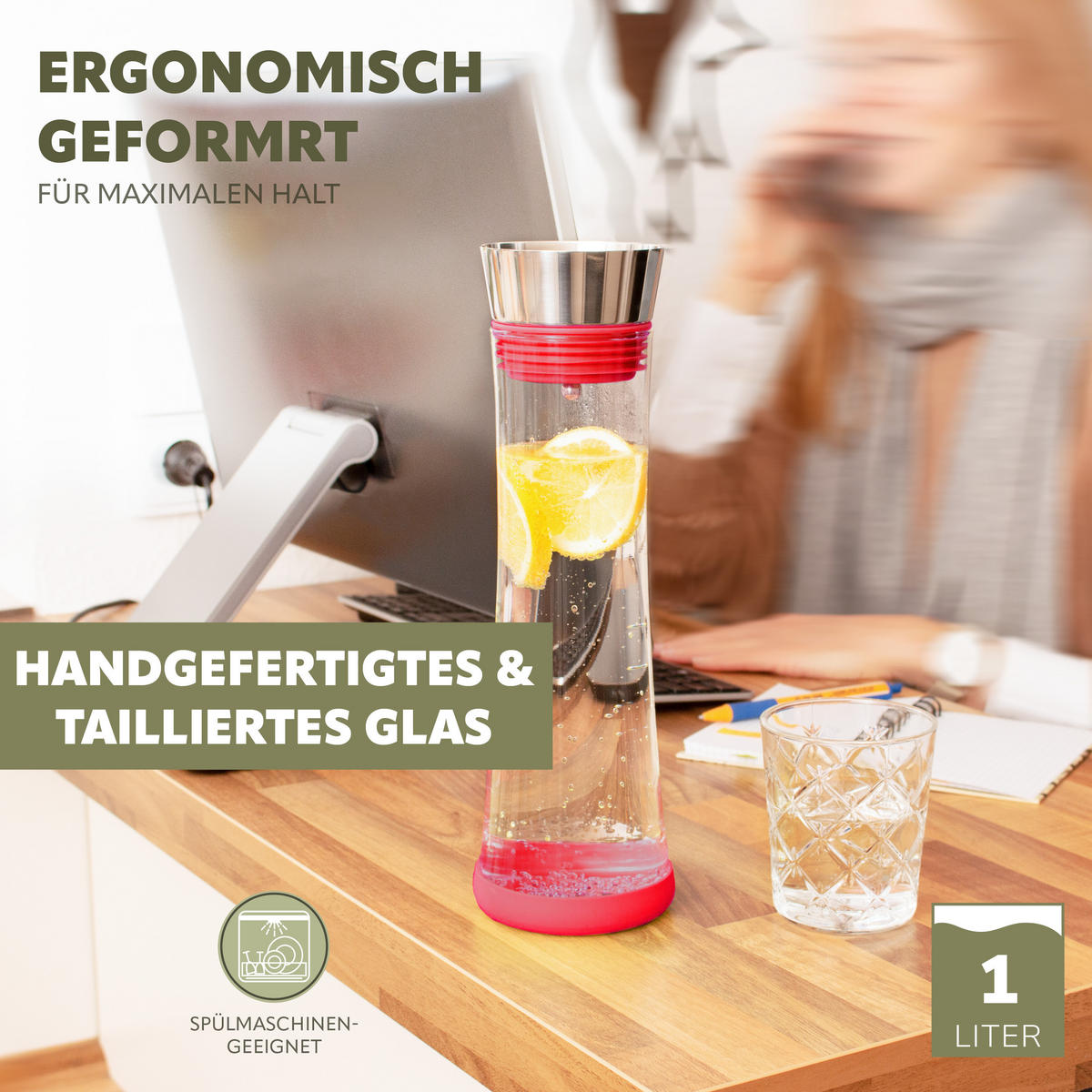 GLASKARAFFE 1 Liter CAROLA, rot, Edelstahl, Silikon - Rot, Glas (1L) - bremermann