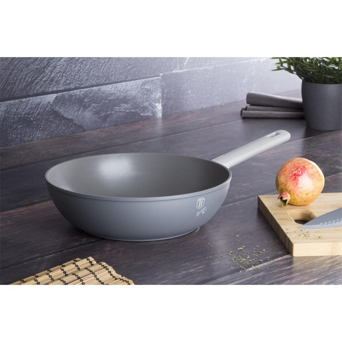 WOK Grau 28/28/7.4 cm BH7071 - Grau, Metall (28cm) - Berlinger Haus