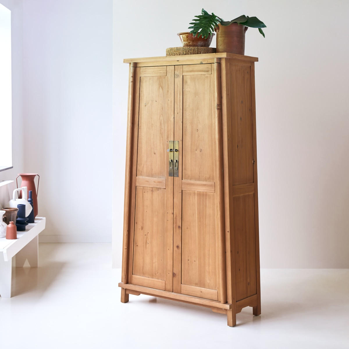 SCHRANK Yuki Natur aus Pinie - Naturfarben, Holz (100/180/40cm) - Tikamoon