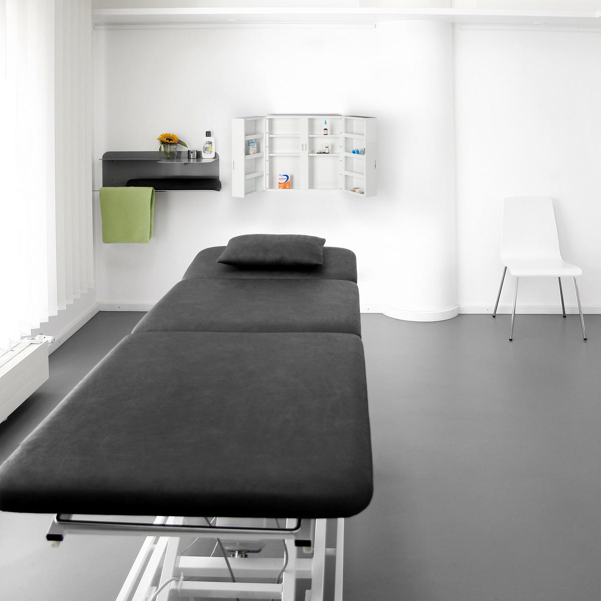 LÉKARNA - bílá, kov (53/53/21.5cm) - Relaxdays