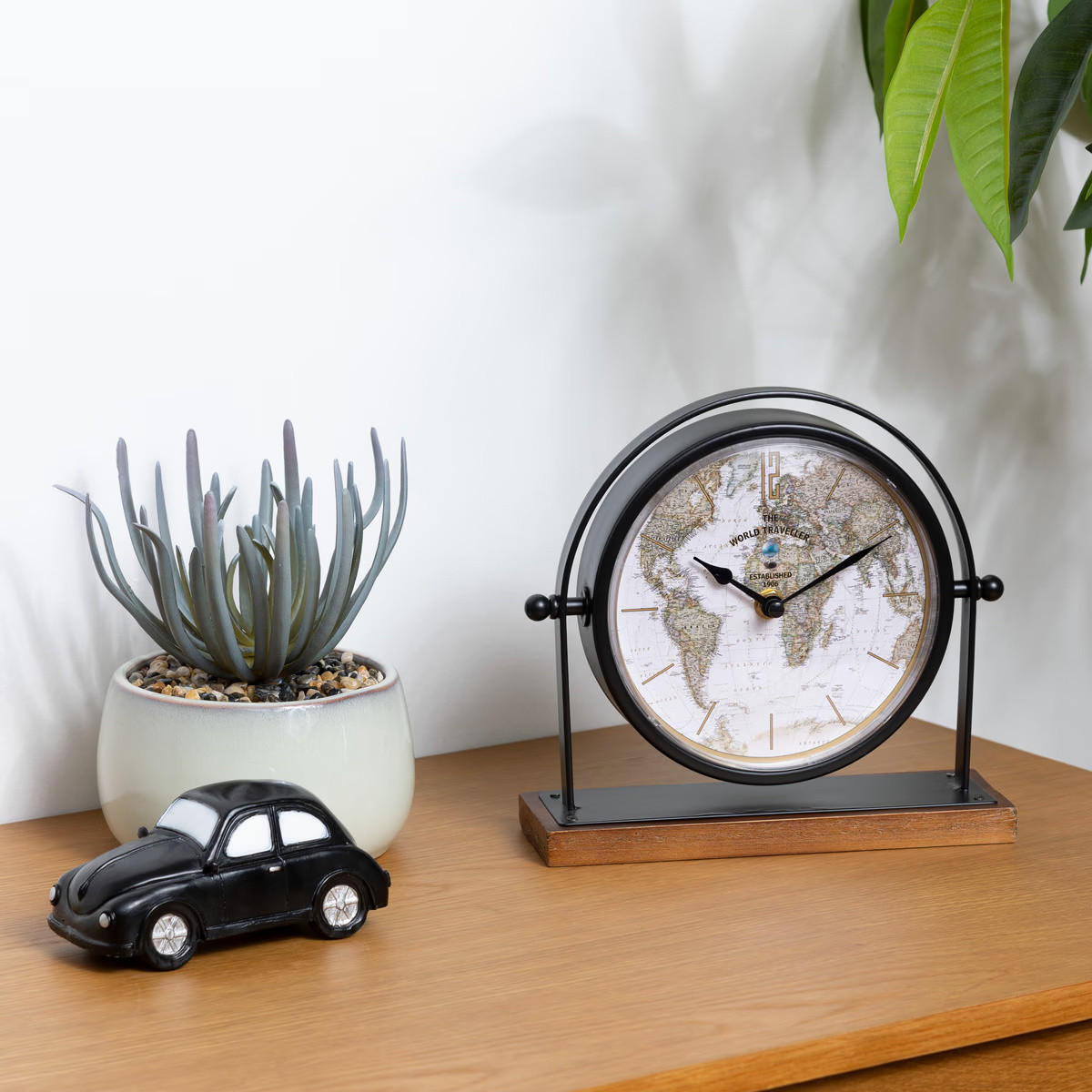 RETRO-TISCHUHR Zifferblatt mit Weltkarte Flavia 21/7/21 cm - Schwarz, Metall (7/21/21cm) - Atmosphera Createur d´interieur
