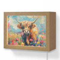 NÁSTĚNNÁ LAMPA Skotský horal - Příroda - Barevné - Květiny 20x15 cm - různobarevná, kompozitní dřevo (20/15/8cm) - OnlyWow