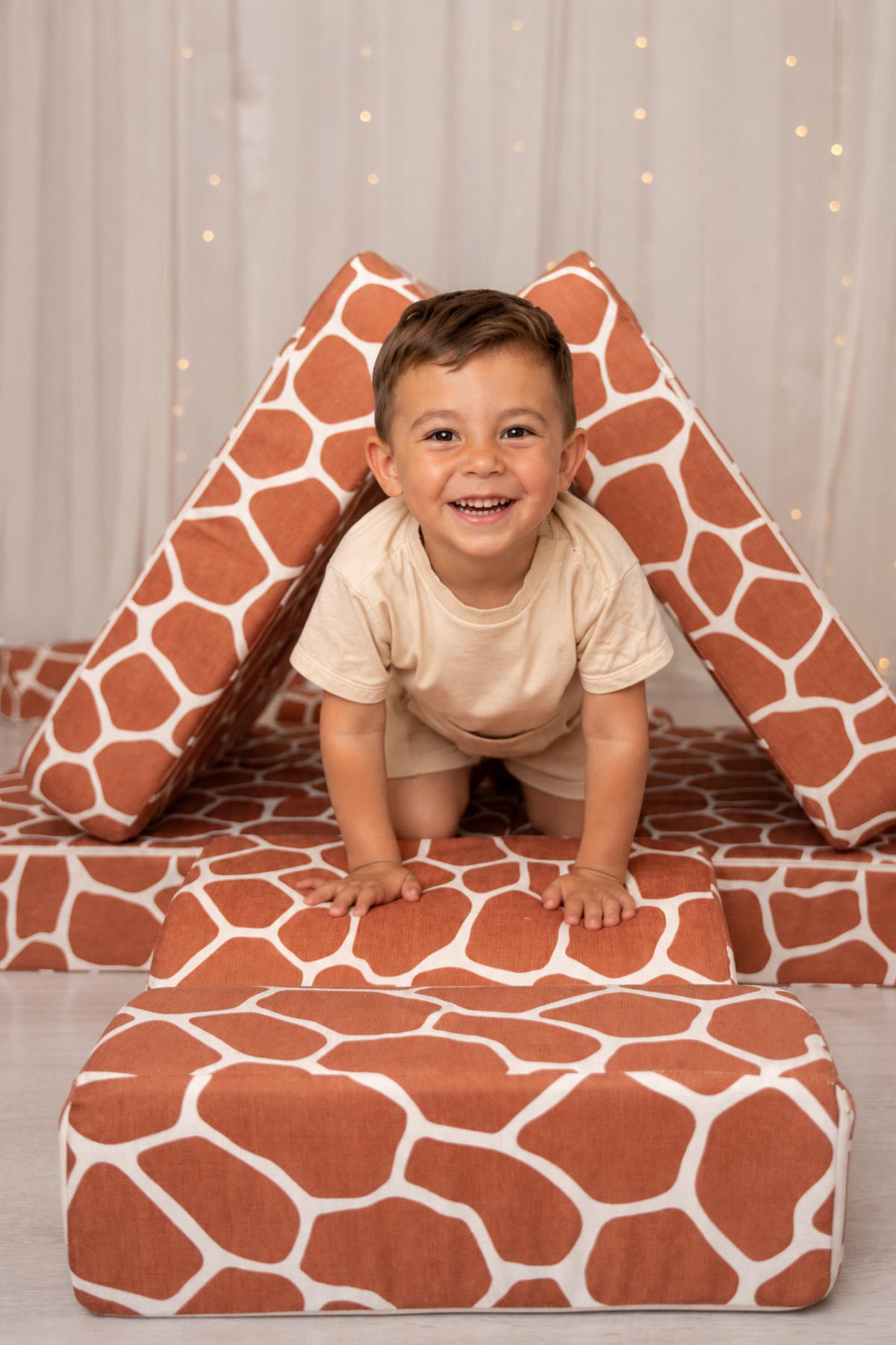 MODULARES Kindersofa Giraffe 120 cm – 6-teiliges Spielsofa mit abnehmbaren Bezügen - Multicolor, Textil (120/50/60cm) - Bees & Blooms