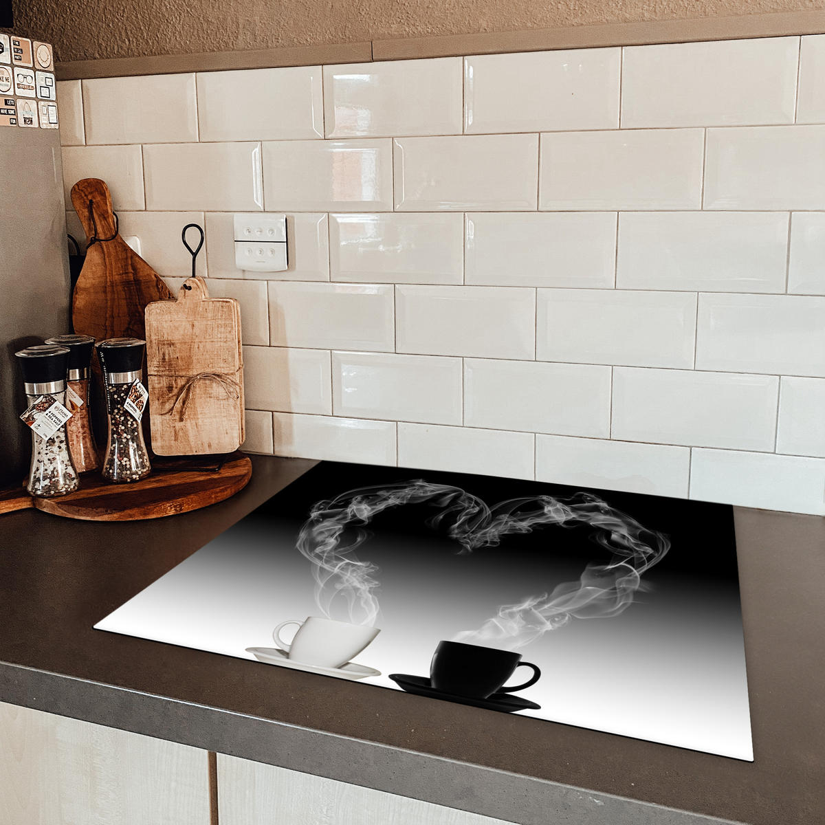 HERDABDECKPLATTE Kaffee - Herz - Schwarz und weiß - Tassen 65x52 cm - Weiß, Kunststoff (65/0.2/52cm) - MuchoWow