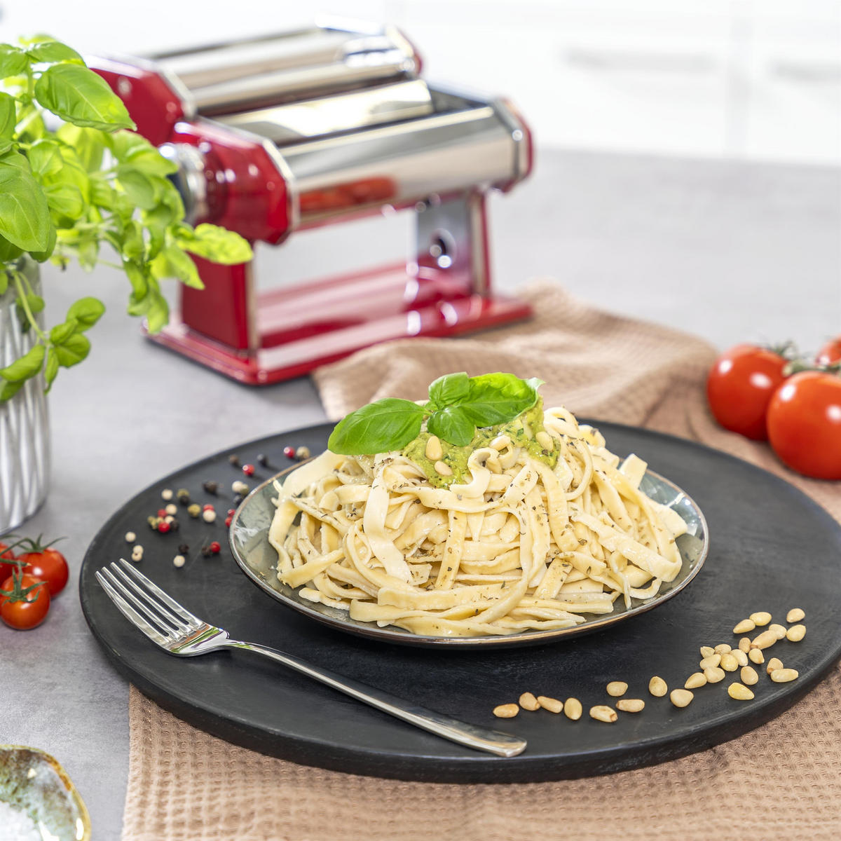 NUDELMASCHINE, rot - Rot, Metall (20/15/21cm) - bremermann