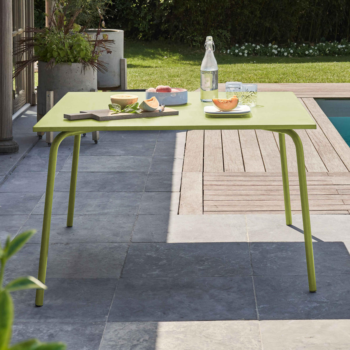 GARTENTISCH , Grün - Grün, Metall (120/120/72cm) - Oviala