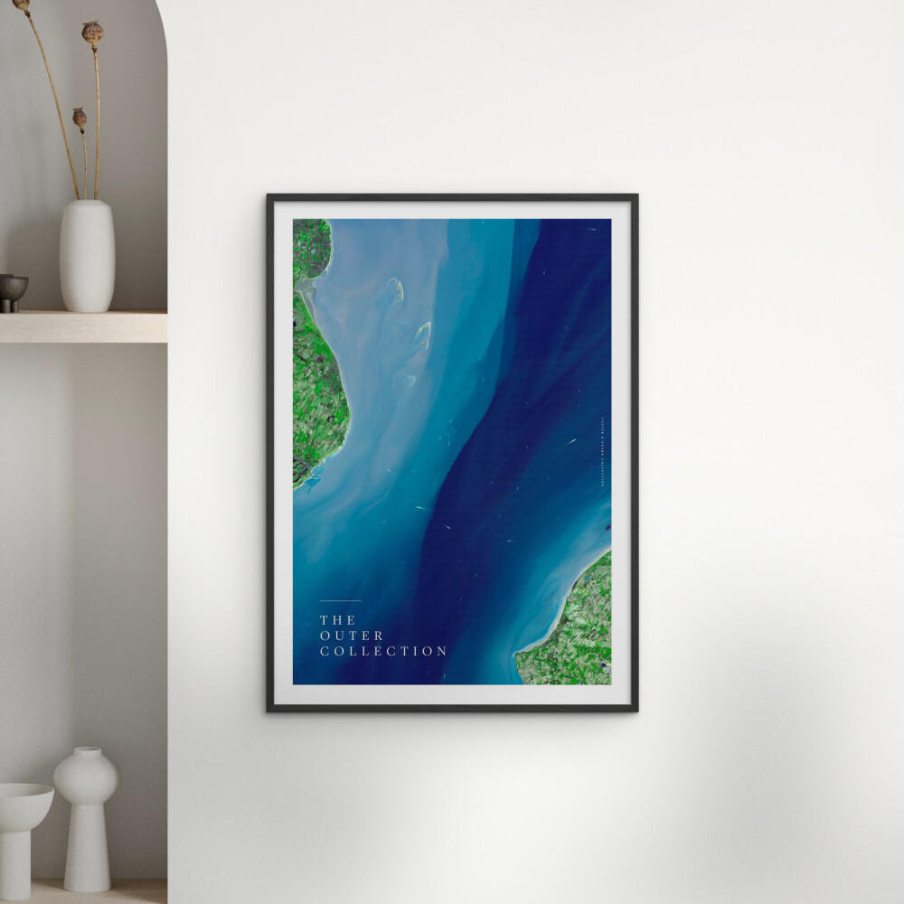 POSTER mit Rahmen Arch Atelier - The Outer Collection – 004 - Blau/Schwarz, Holz/Papier (70/100cm) - Poster&Frame