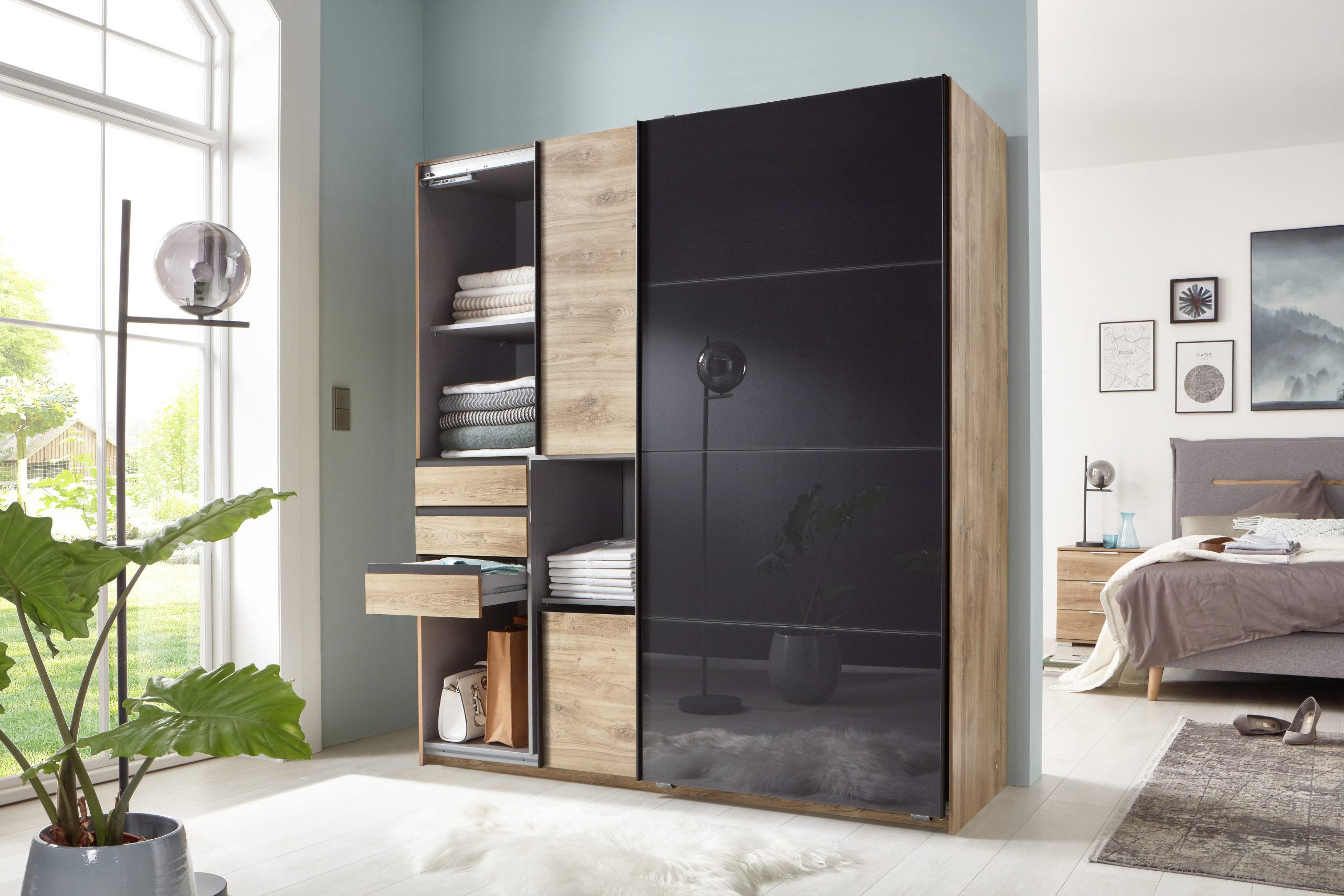 KLEIDERSCHRANK Oldenburg in Artisan Eiche mit Glasfront Grey - Schwebetürenschrank - Braun, Holzwerkstoff (180/198/65cm)