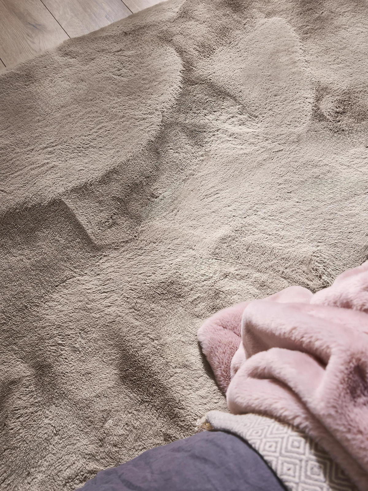 TEPISI od umjetnog krzna Dave Taupe 120x170 cm - taupe, tekstil/plastika (120/170cm) - benuta Nest