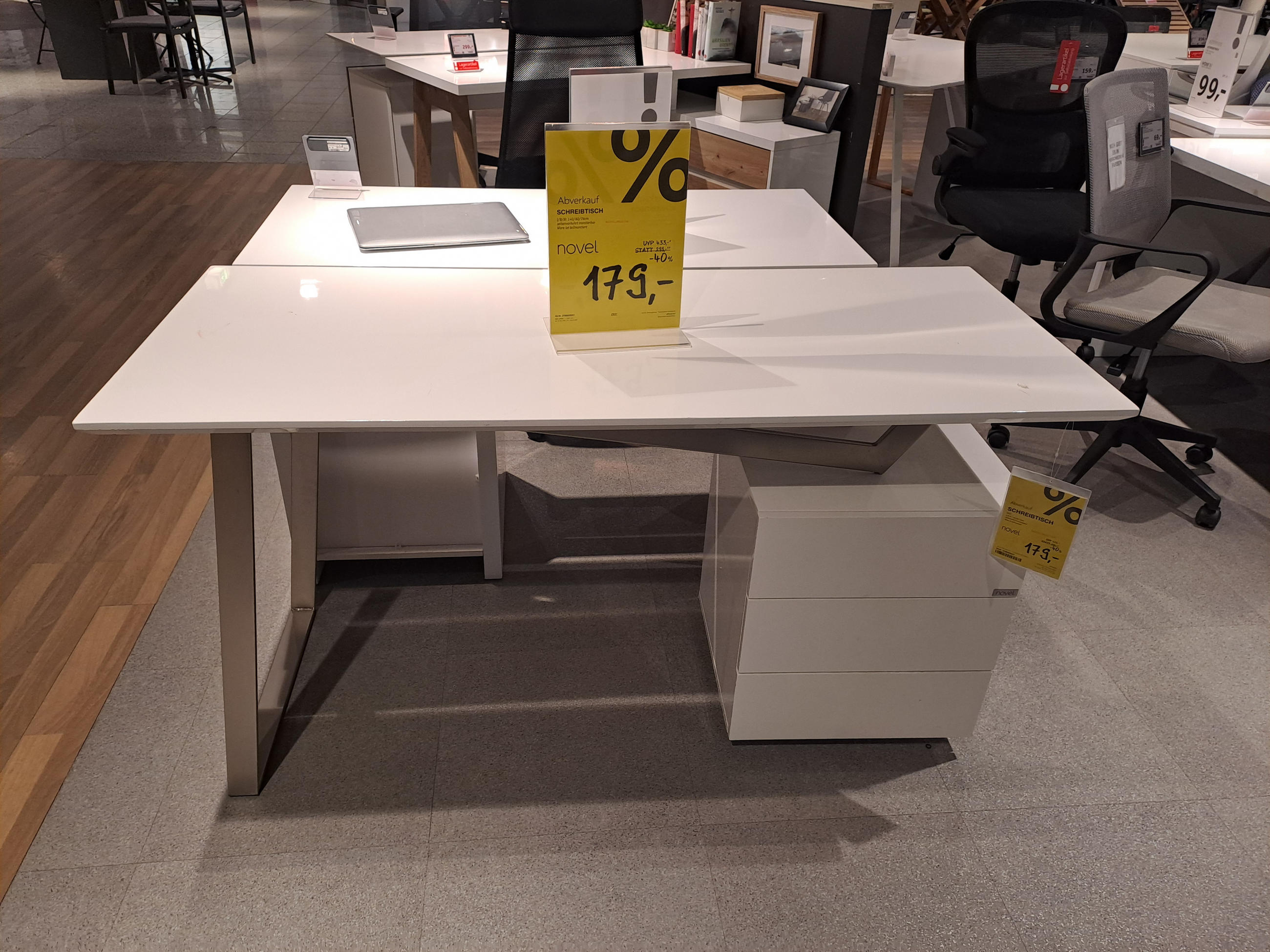 SCHREIBTISCH ERIC - Novel