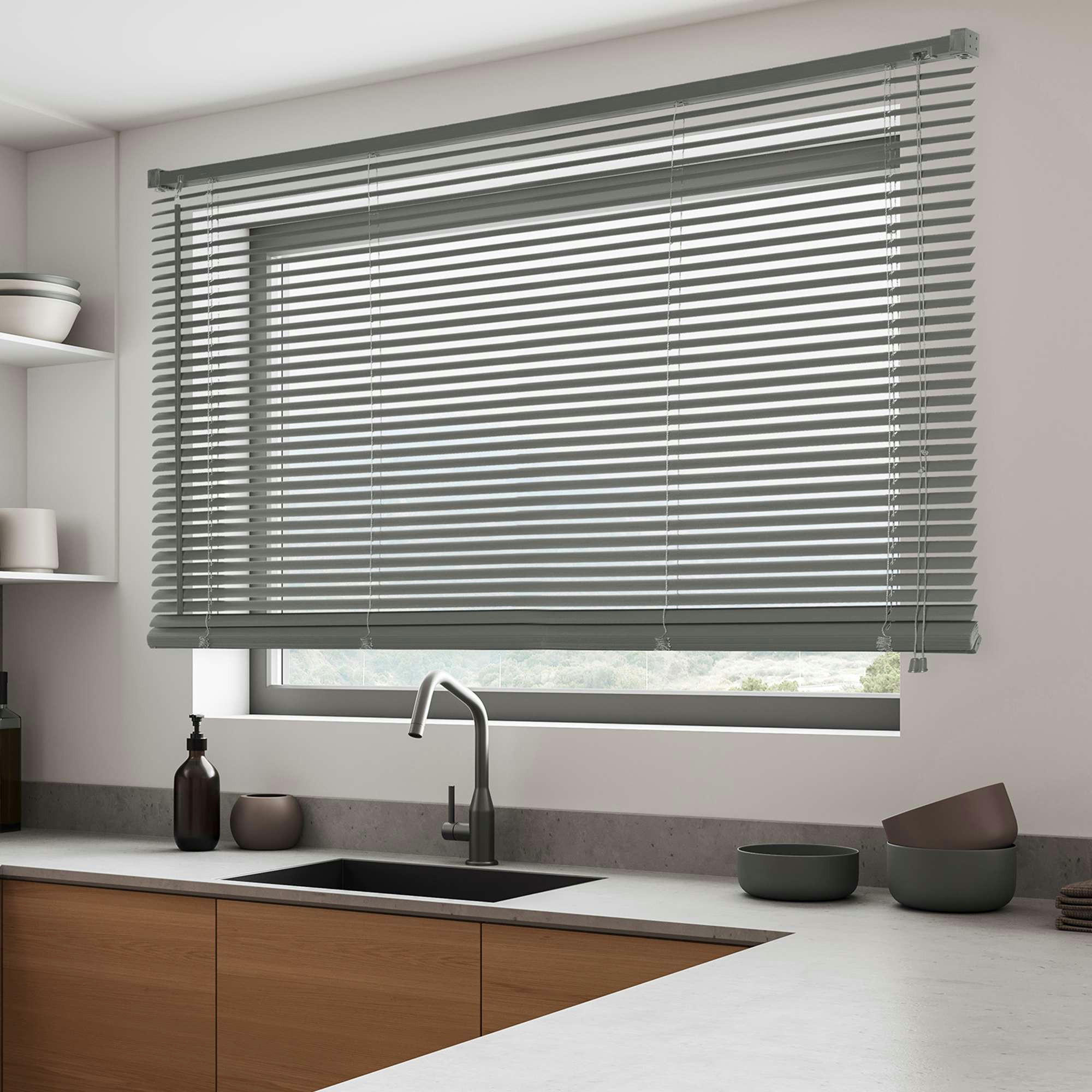 JALOUSIEN vinyl venetianische mit Grau Zugschnur 45x130 - Grau, Kunststoff (45/130cm) - STORESDECO